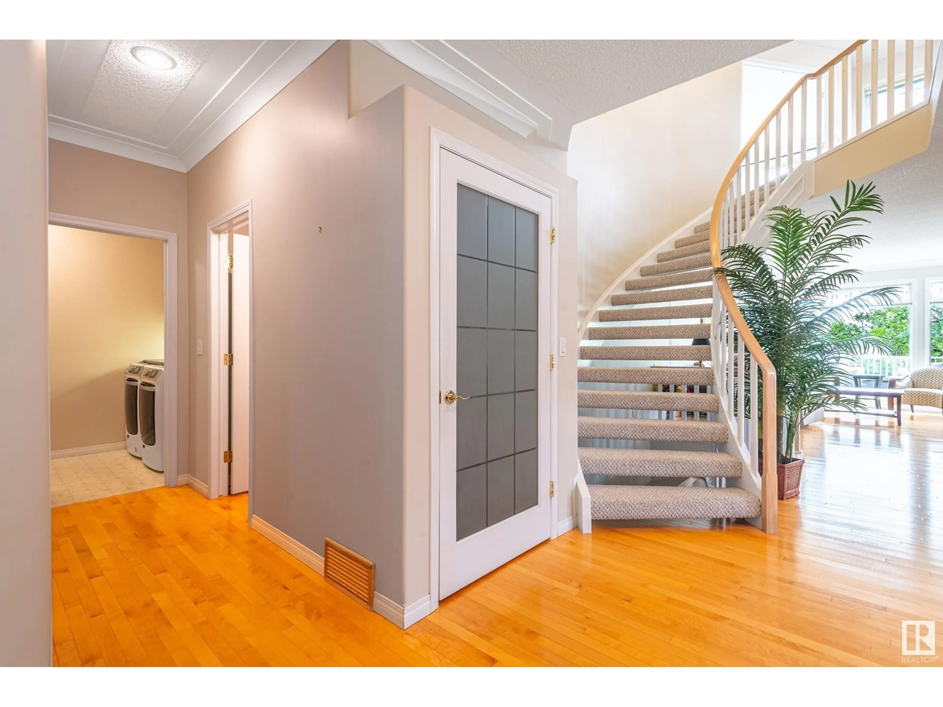 Indoor entryway for NW - 1334 119B ST, Edmonton Alberta T6J7H5