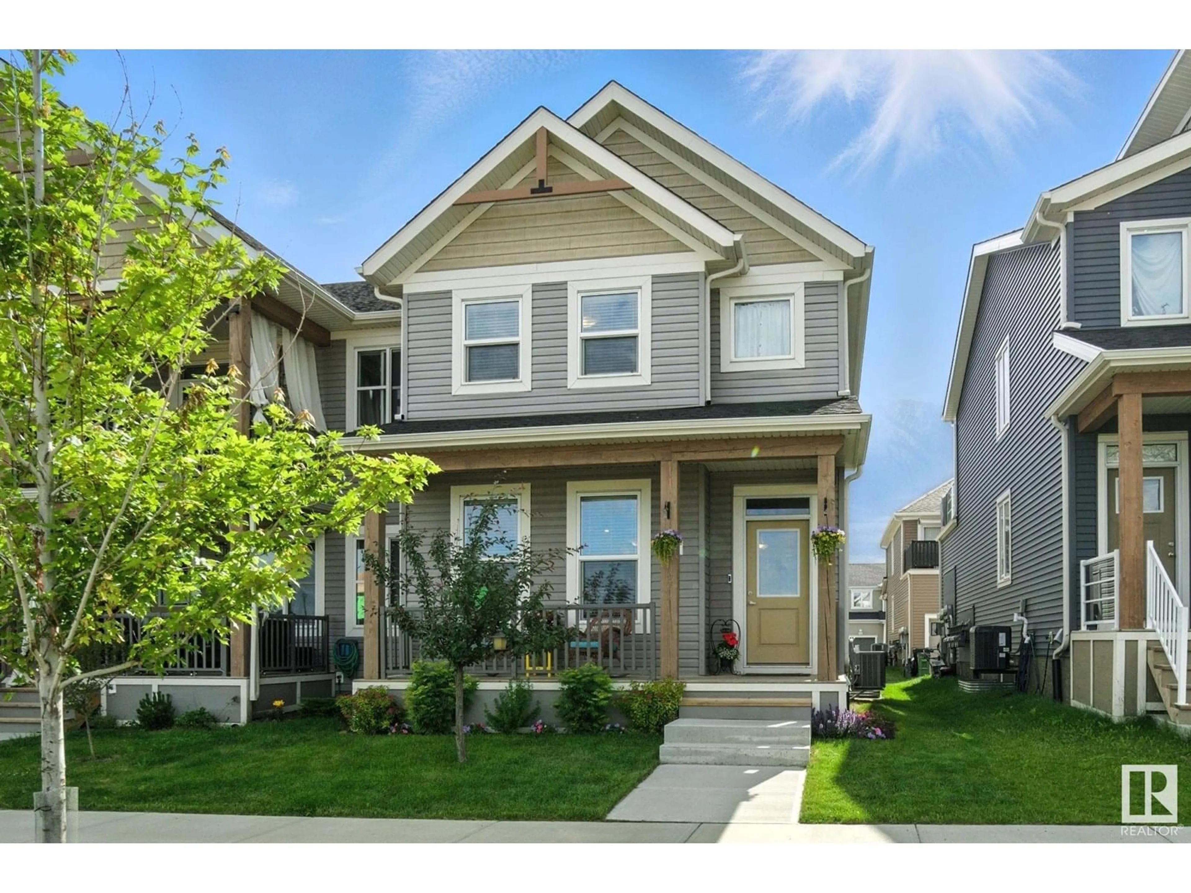 Home with vinyl exterior material, street for 853 STILLWATER BV, Edmonton Alberta T6M1K7
