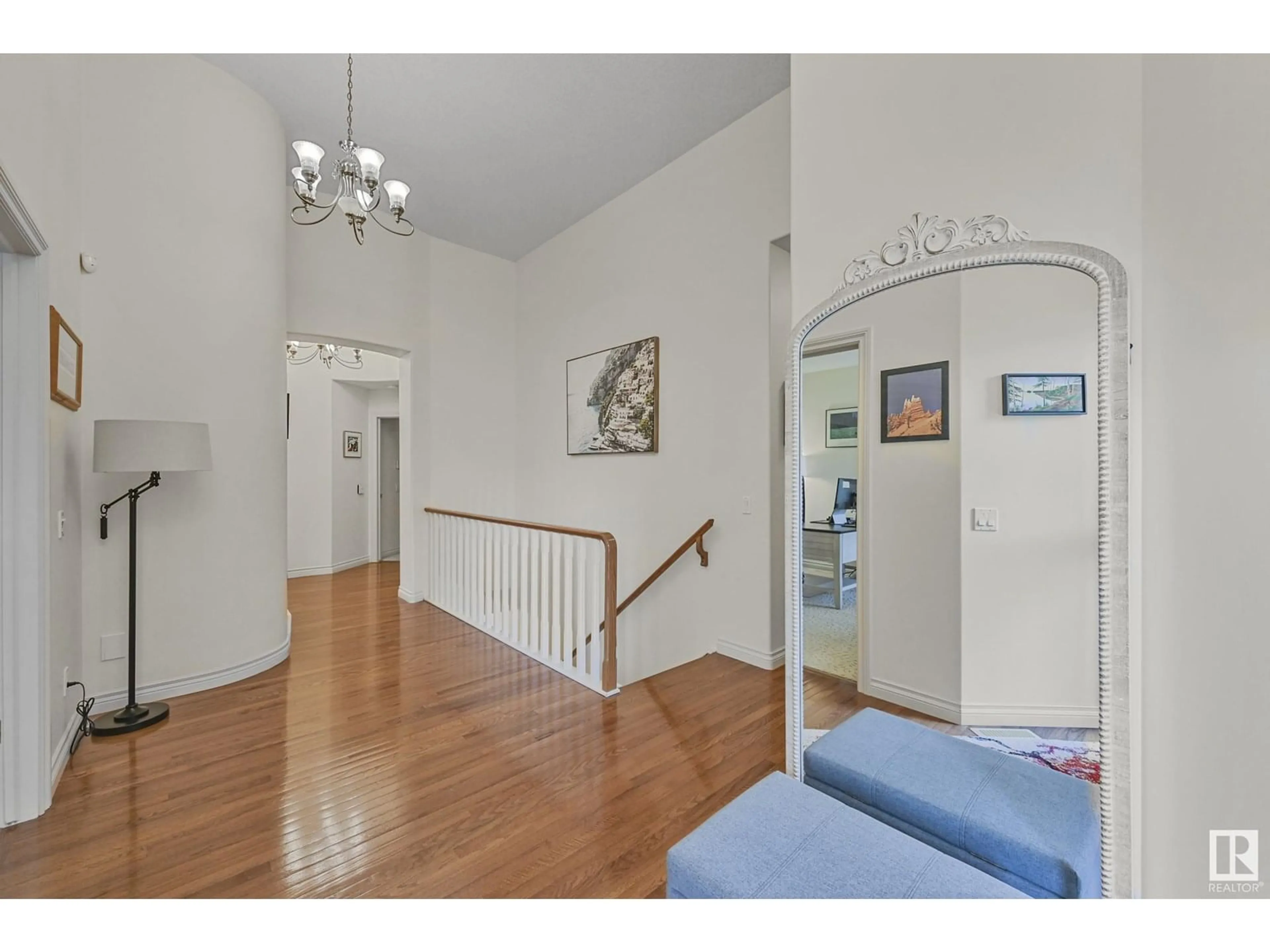Indoor foyer for #6 - 409 HUNTERS GREEN GR, Edmonton Alberta T6R2Z1