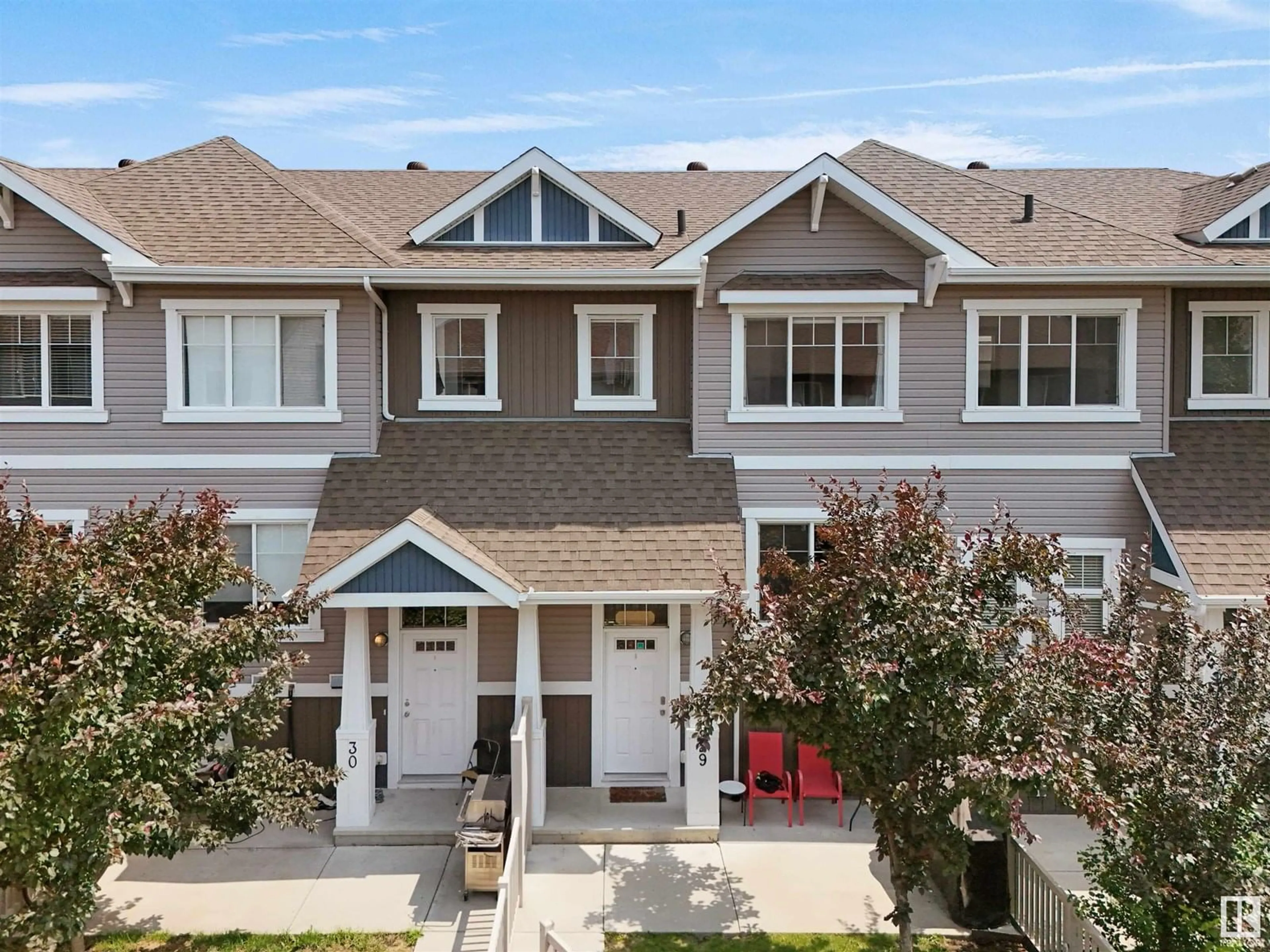 Home with vinyl exterior material, street for 1140 - 29 CHAPPELLE BV, Edmonton Alberta T6W2Z3