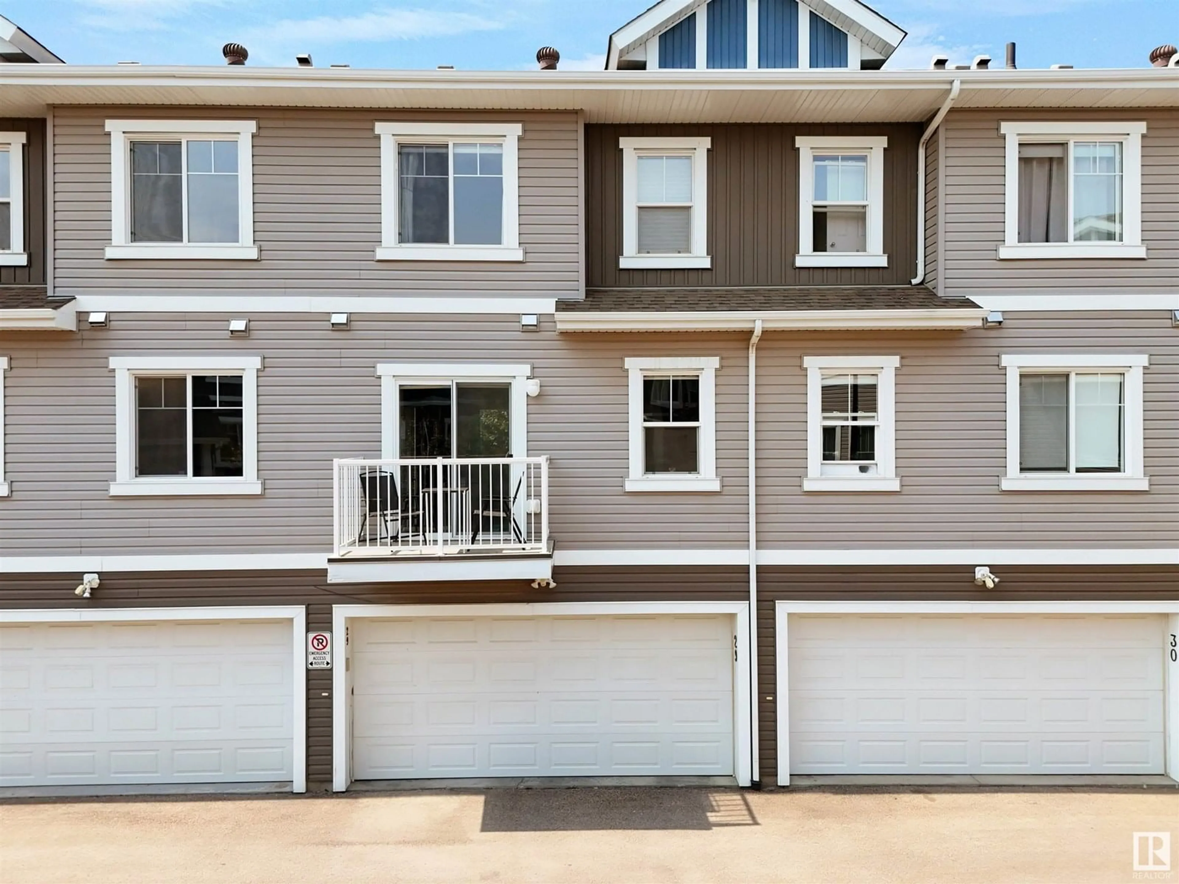 Home with vinyl exterior material, street for 1140 - 29 CHAPPELLE BV, Edmonton Alberta T6W2Z3
