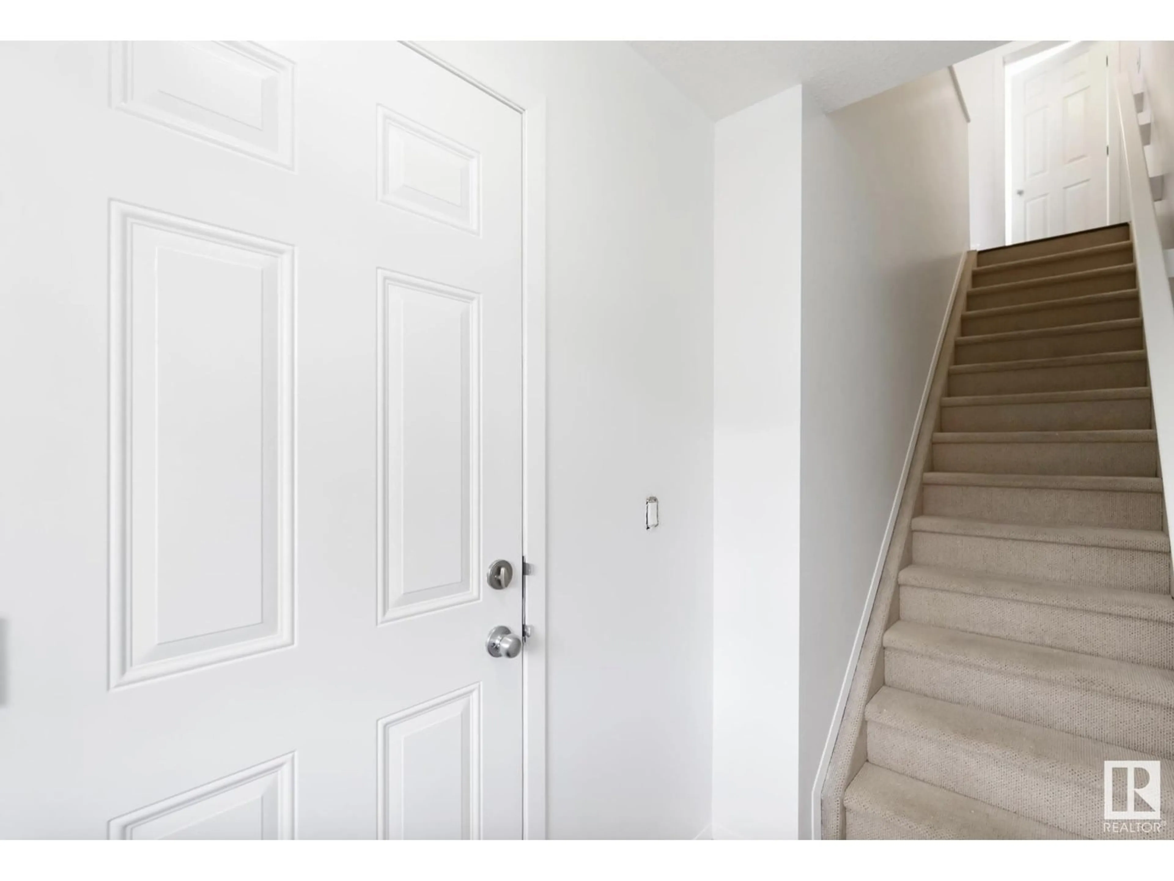 Indoor entryway for #34 - 3751 12 STREET, Edmonton Alberta T6T0N3