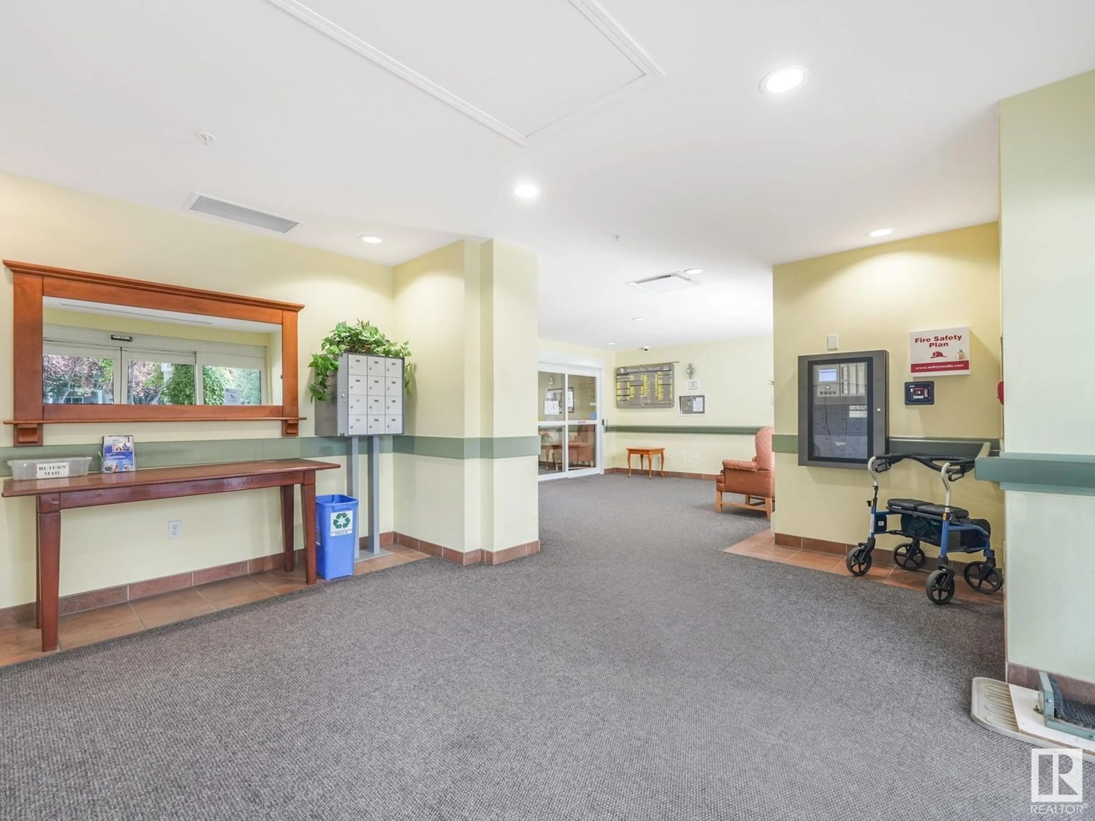Indoor foyer for #112 - 112 MCKENNEY AV, St. Albert Alberta T8N1L9