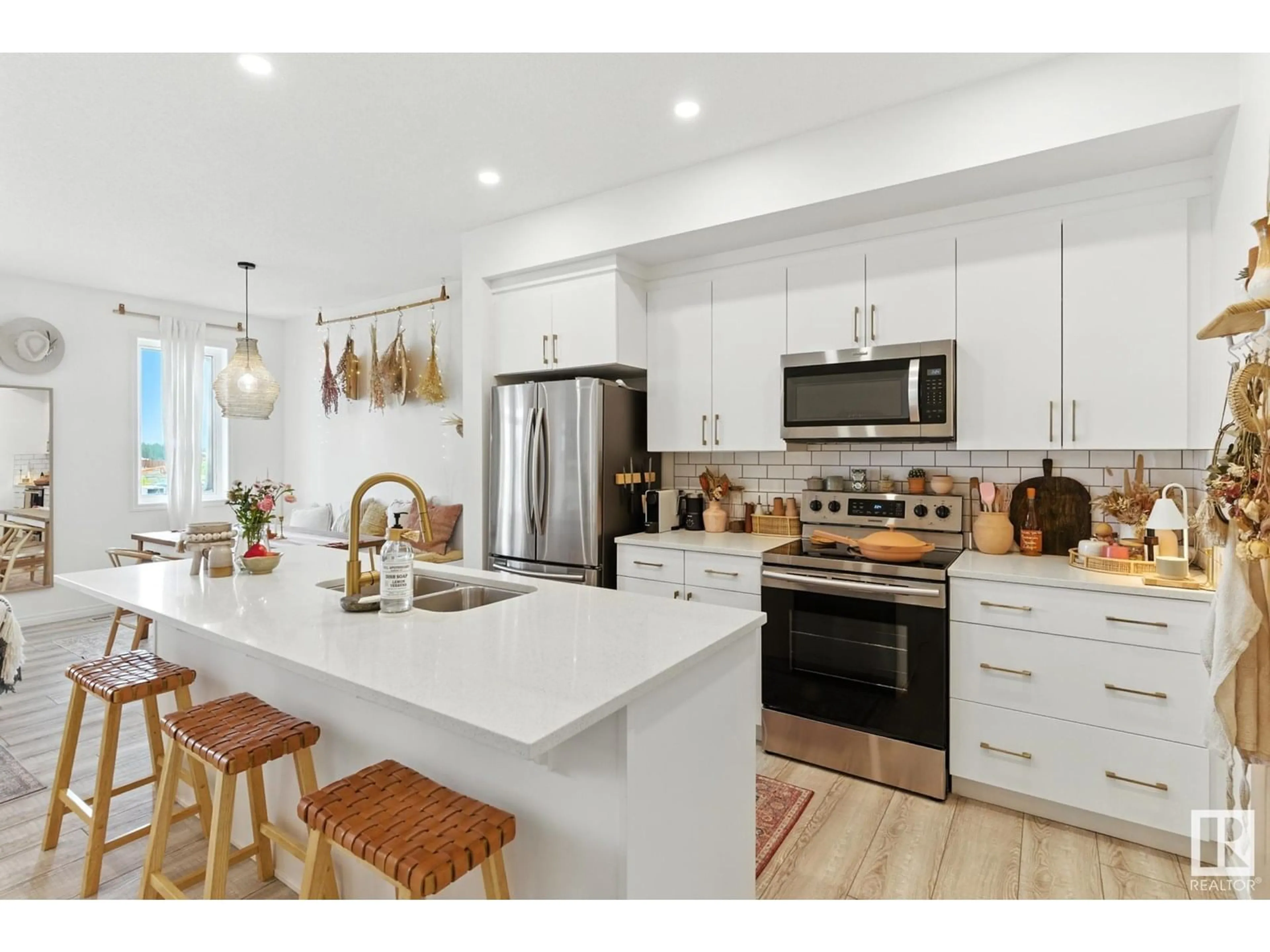 Open concept kitchen, unknown for 849 STILLWATER BLVD, Edmonton Alberta T6M1K7