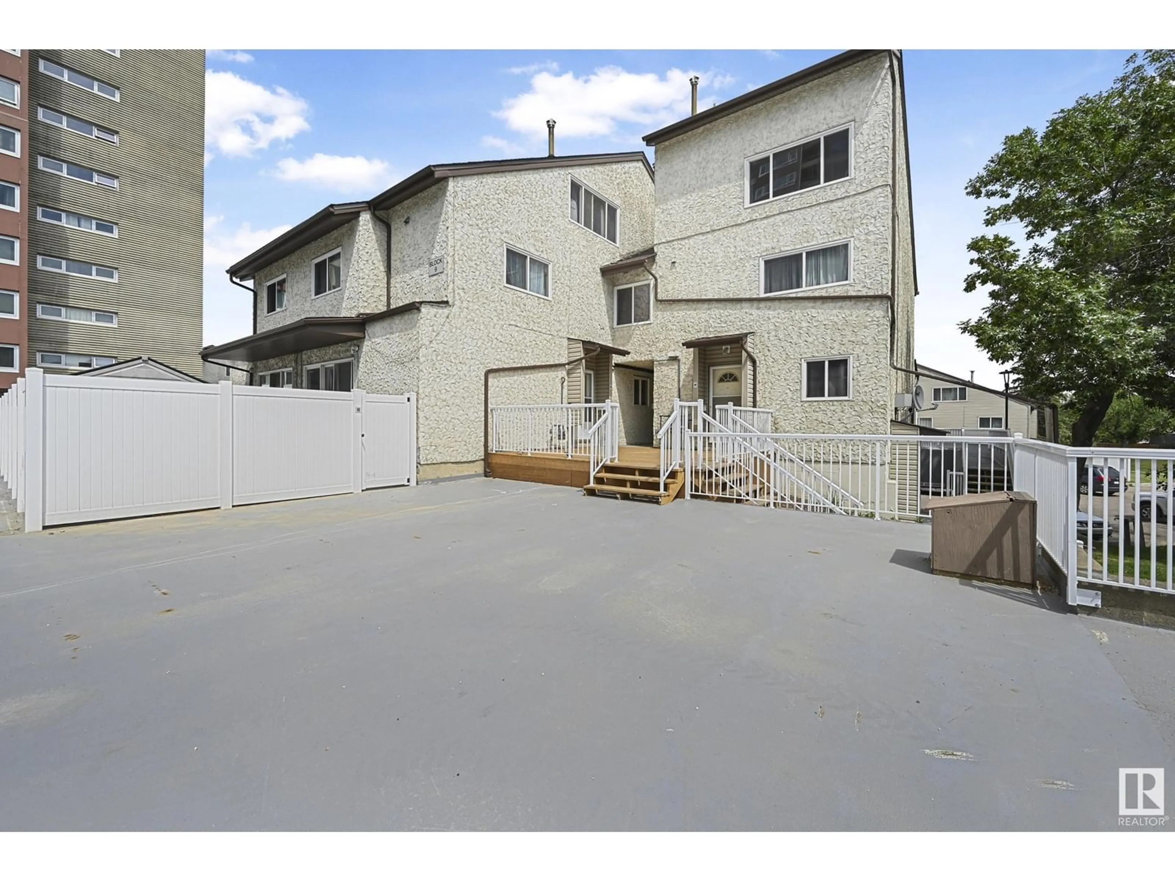 Patio, street for MEADOWLARK VG NW, Edmonton Alberta T5R5X3