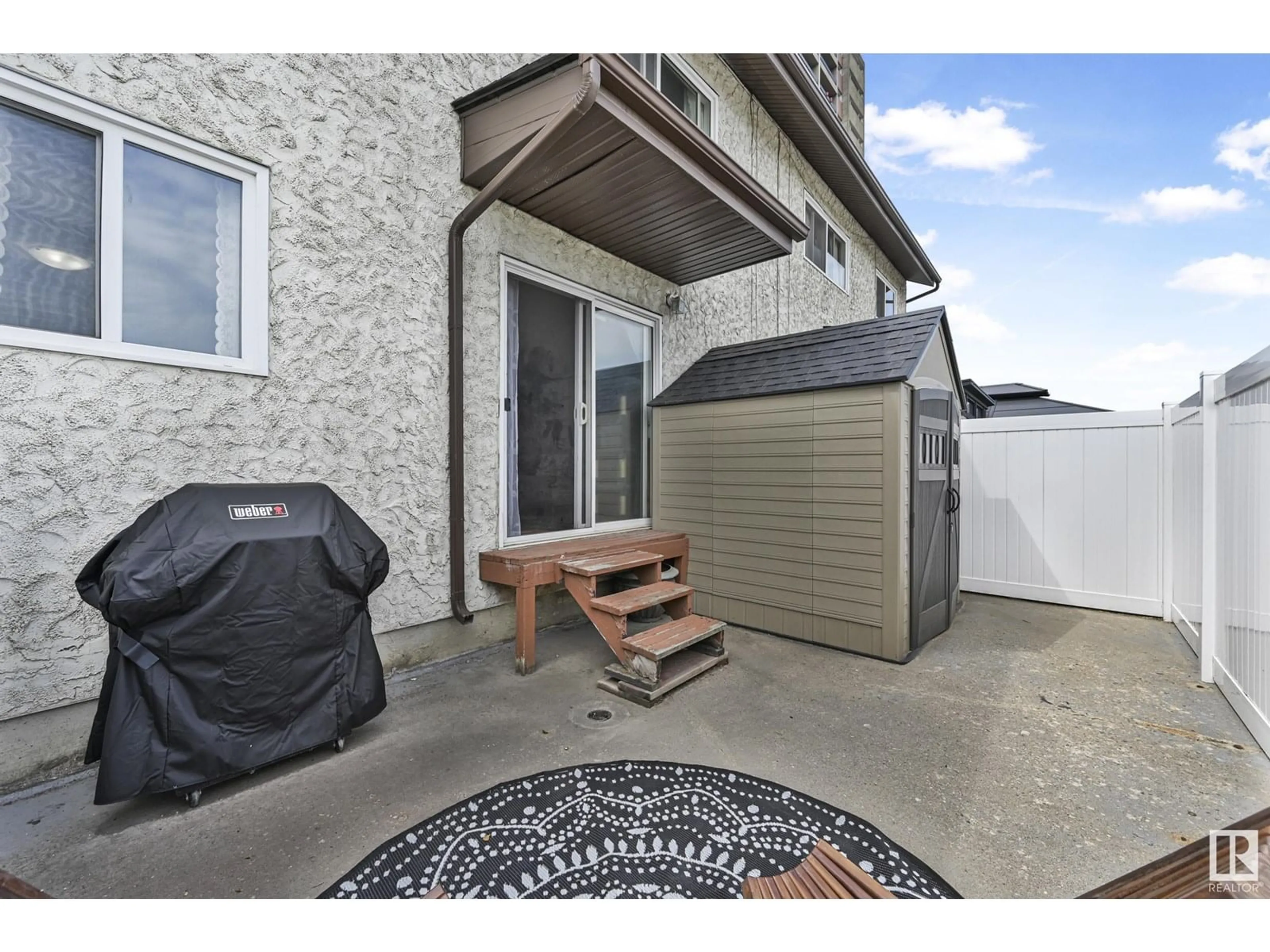 Patio, street for MEADOWLARK VG NW, Edmonton Alberta T5R5X3
