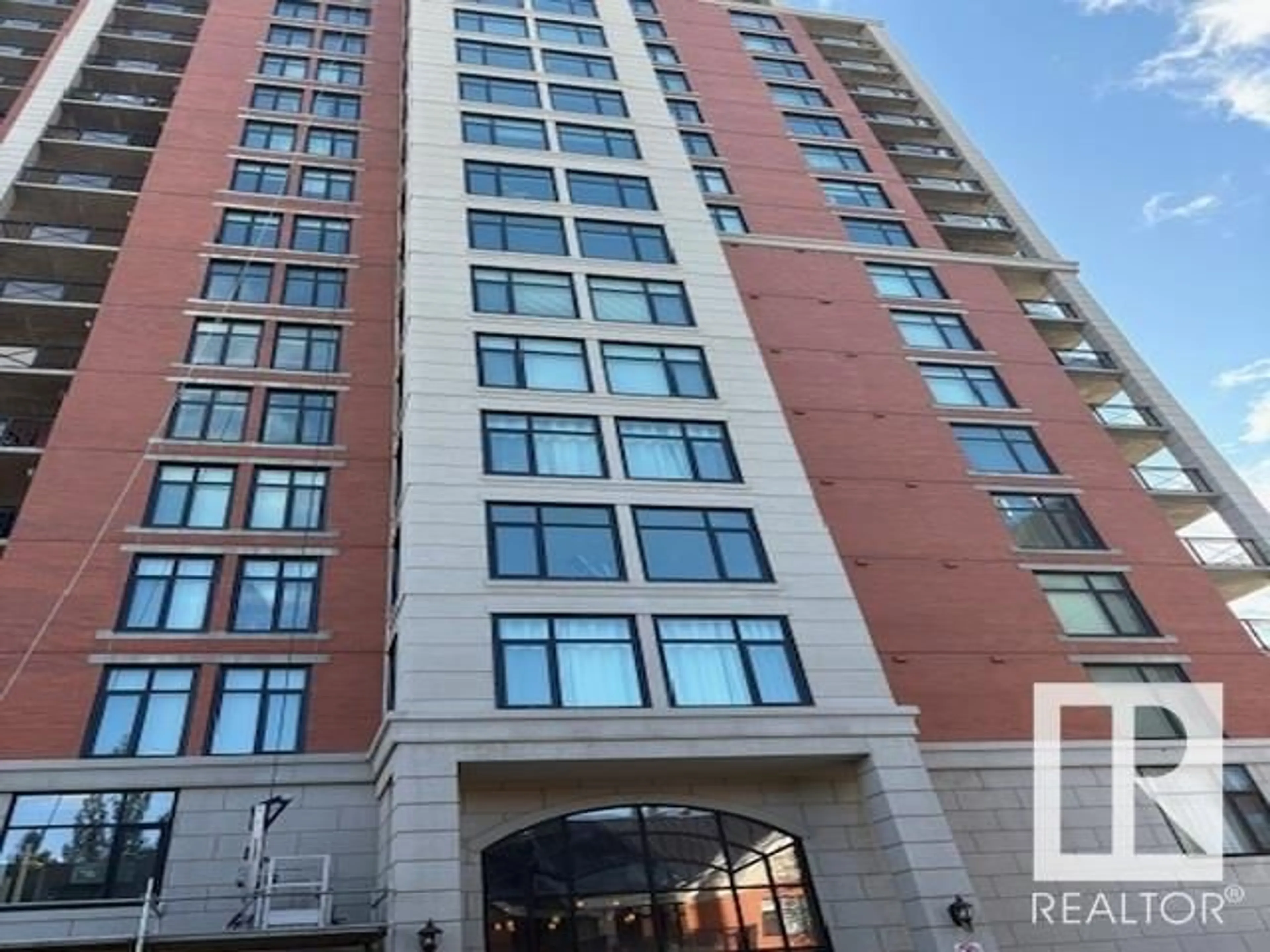 Indoor foyer for 9020 - 1201 JASPER AV, Edmonton Alberta T5H3S8