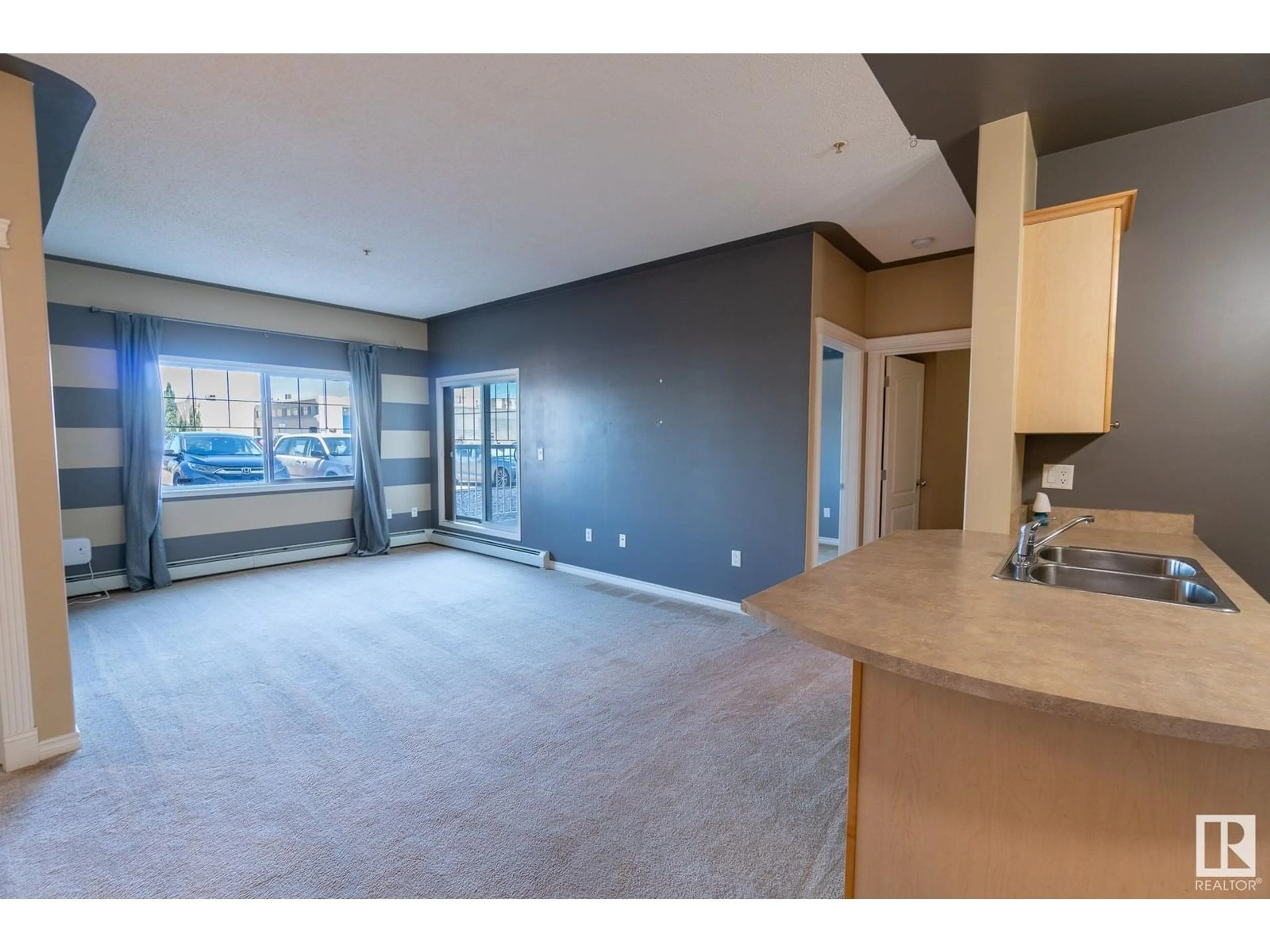 Unknown for 118 16807 100 AV NW, Edmonton Alberta T5P4Z6