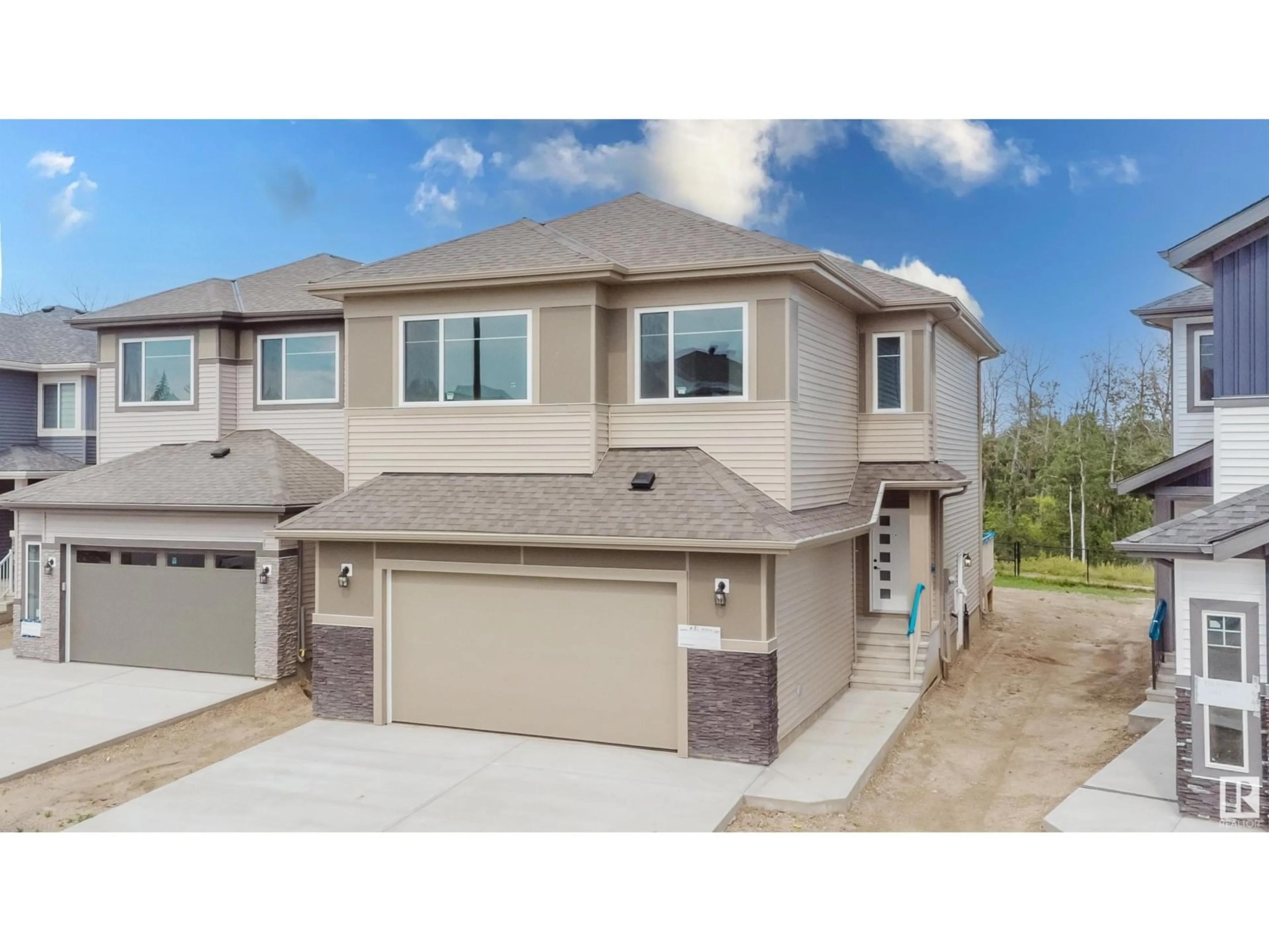 Home with vinyl exterior material, street for 732 ASTORIA WY, Devon Alberta T9G0M7