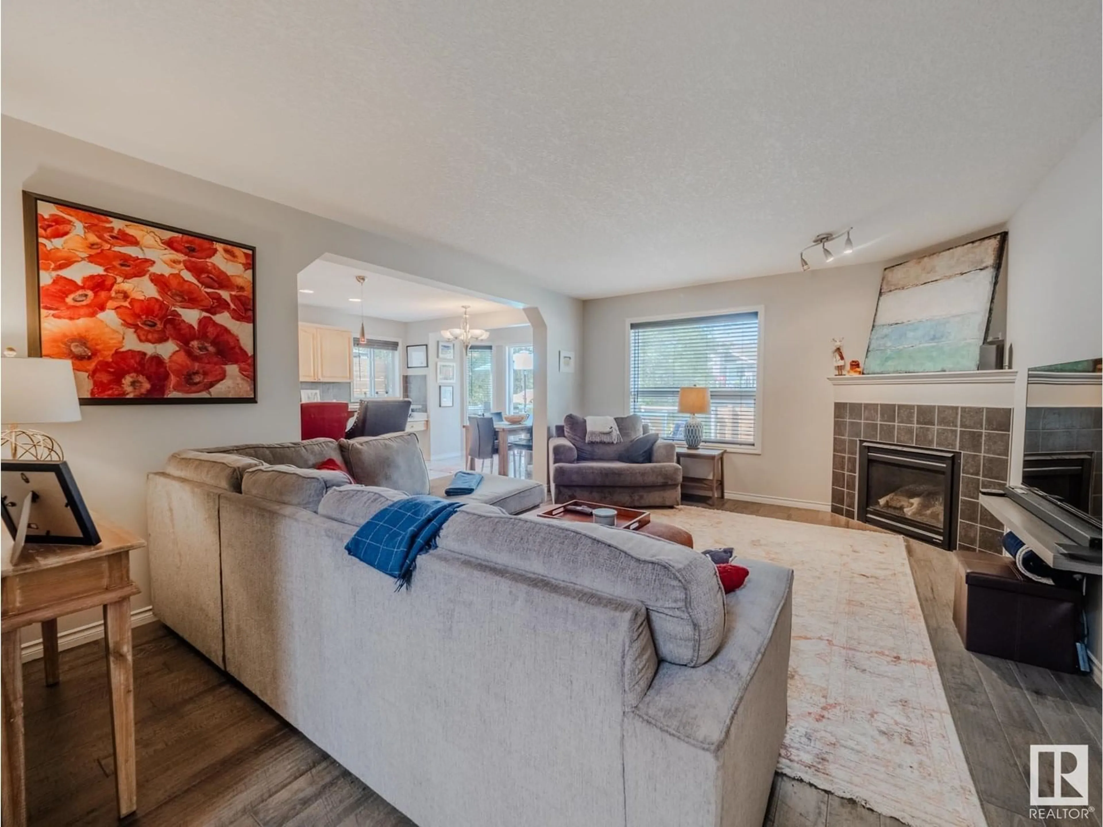 Living room with furniture, unknown for NW - 21116 46 AV, Edmonton Alberta T6M0G4