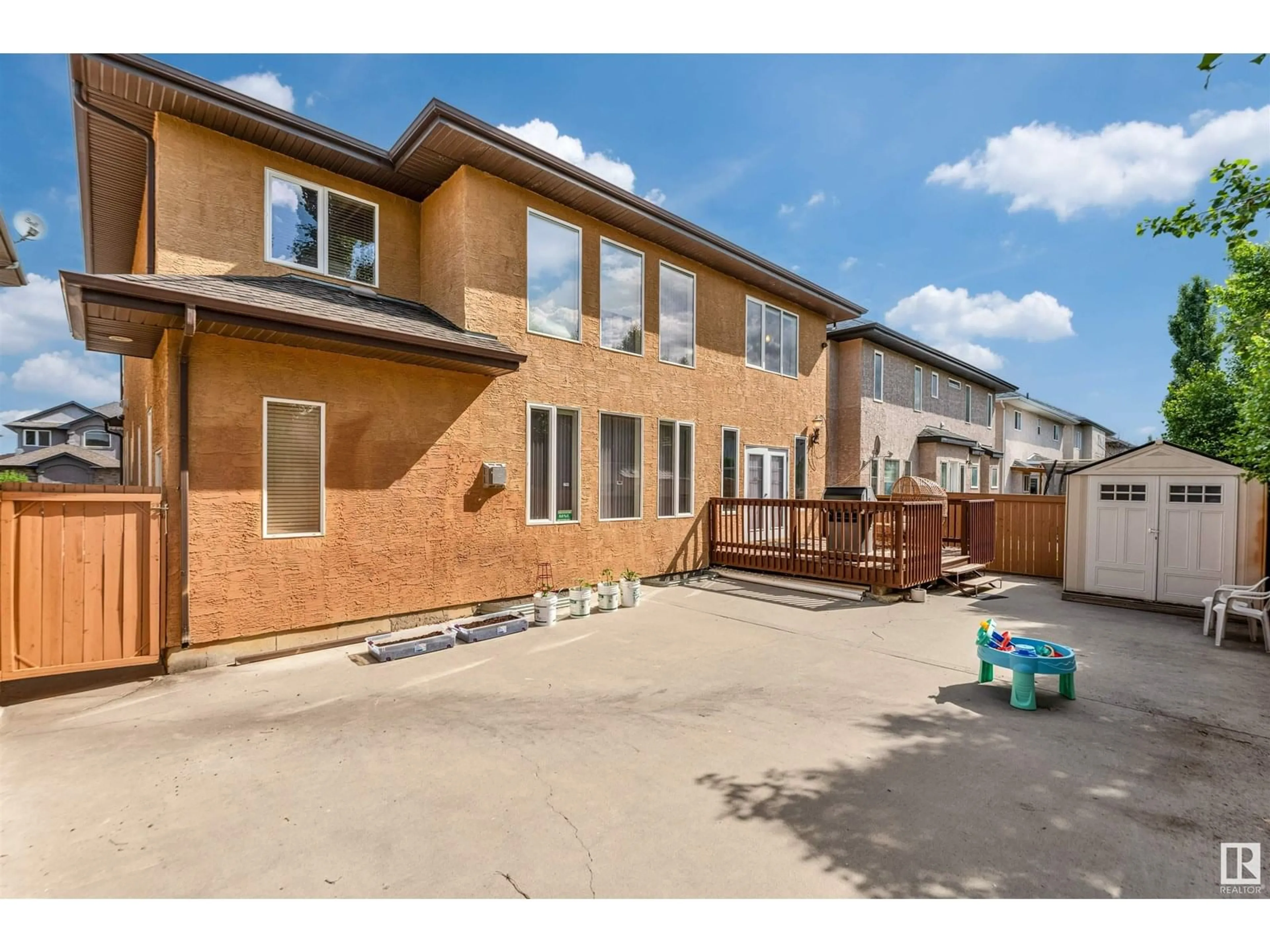 Unknown for SW - 6807 18 AV, Edmonton Alberta T6L5K3