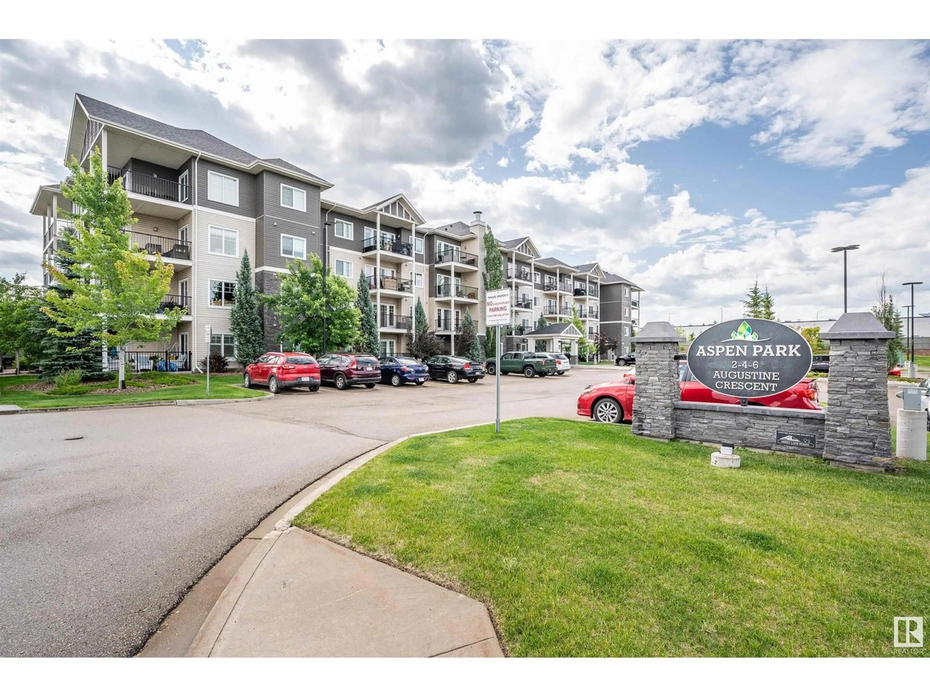 A pic from outside/outdoor area/front of a property/back of a property/a pic from drone, unknown for 1404 AUGUSTINE CR, Sherwood Park Alberta T8H0X8