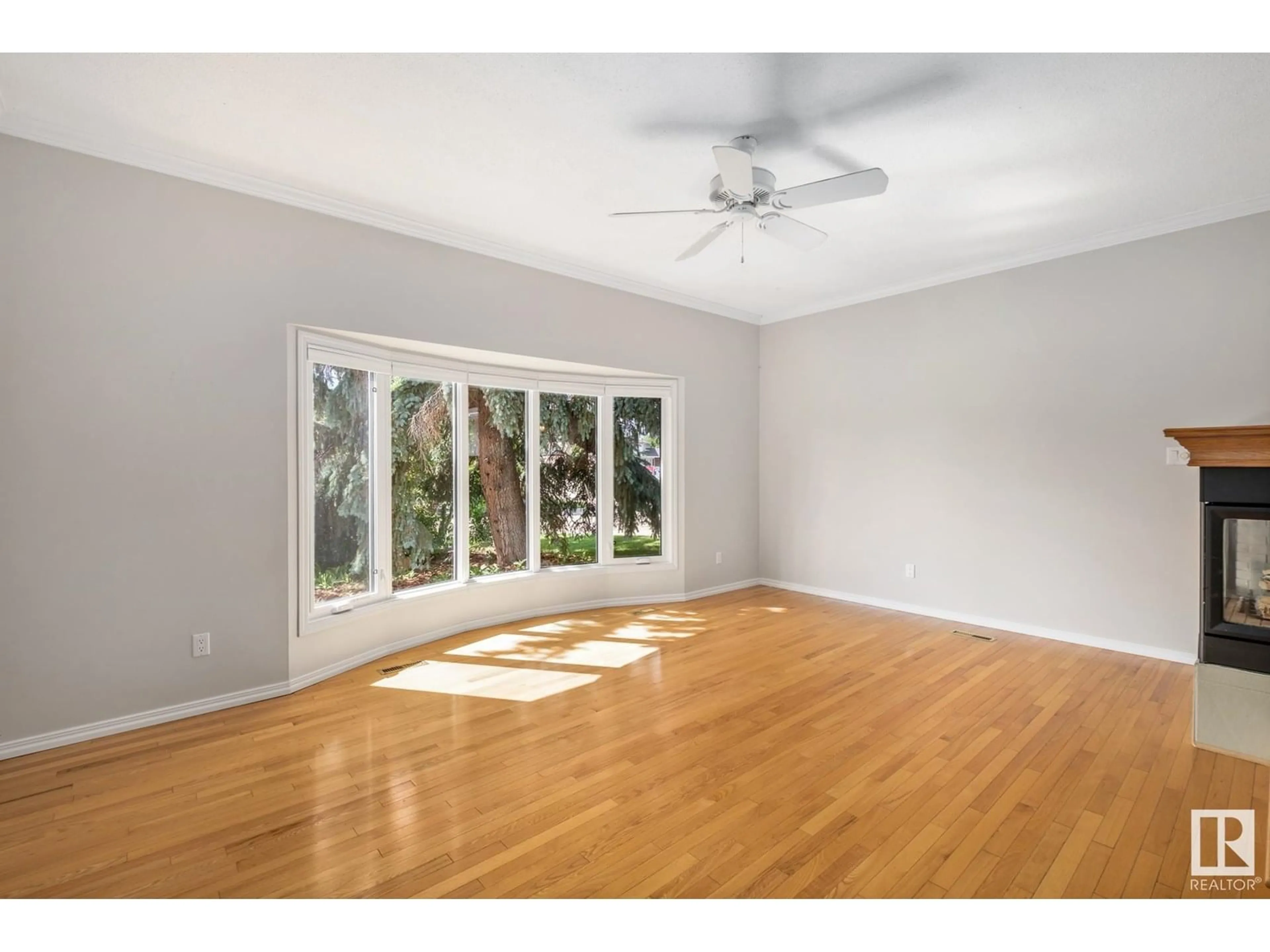 A pic of a room for NW - 1219 85 ST, Edmonton Alberta T6K1X7