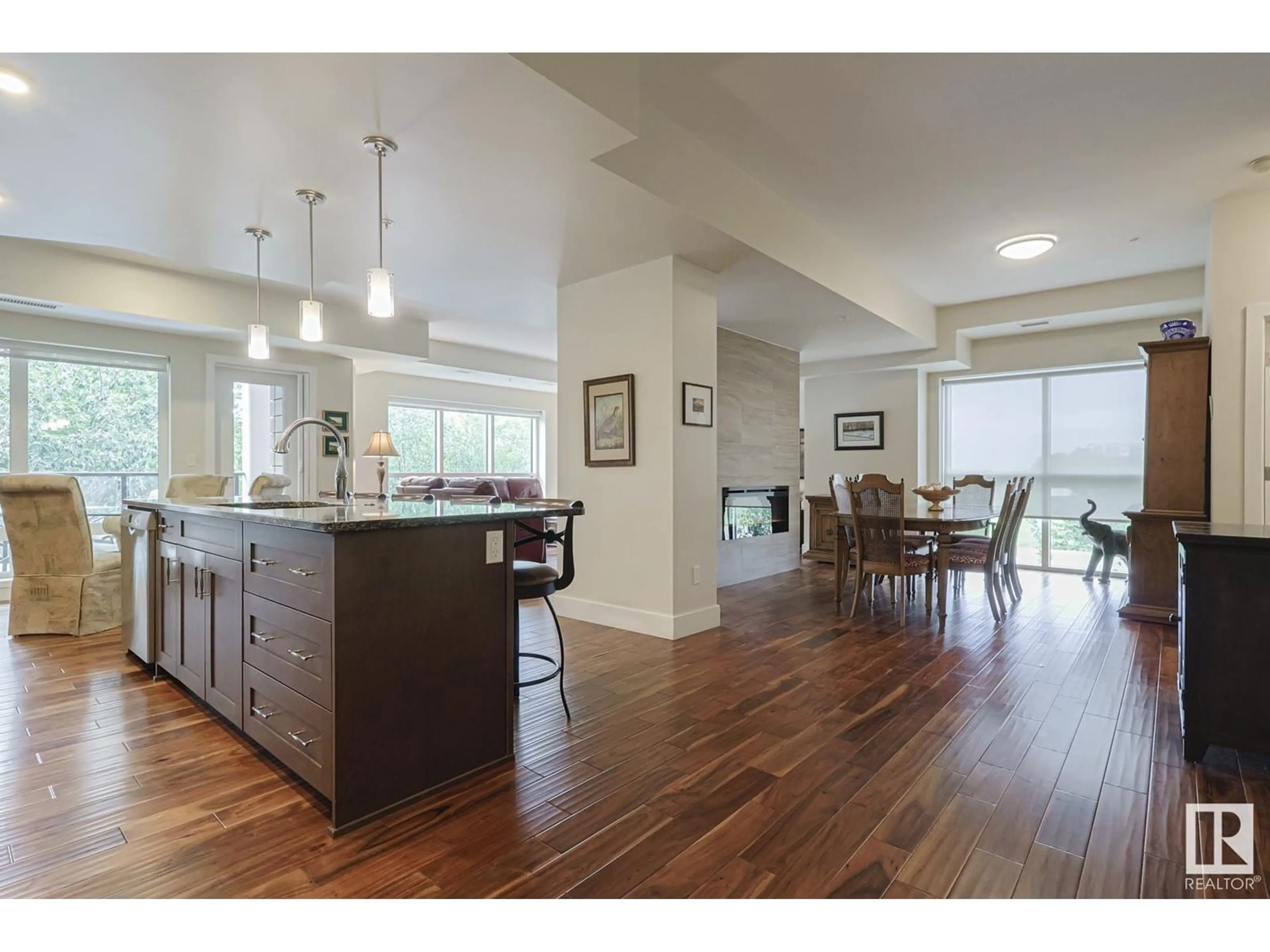 Open concept kitchen, wood/laminate floor for #301 - 200 BELLEROSE DR, St. Albert Alberta T8N7P7