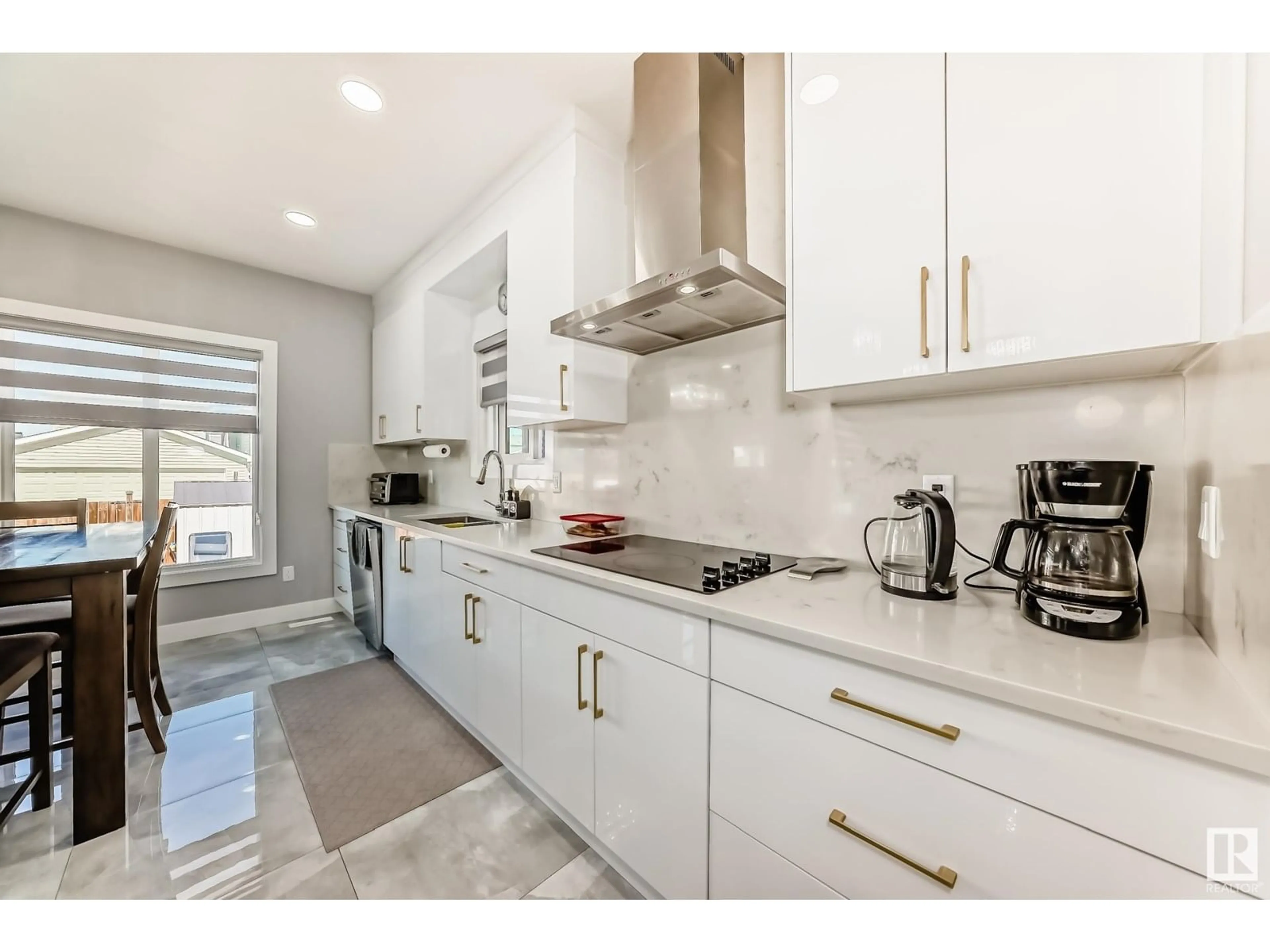 Unknown for 17920 59 ST, Edmonton Alberta T5Y3W8