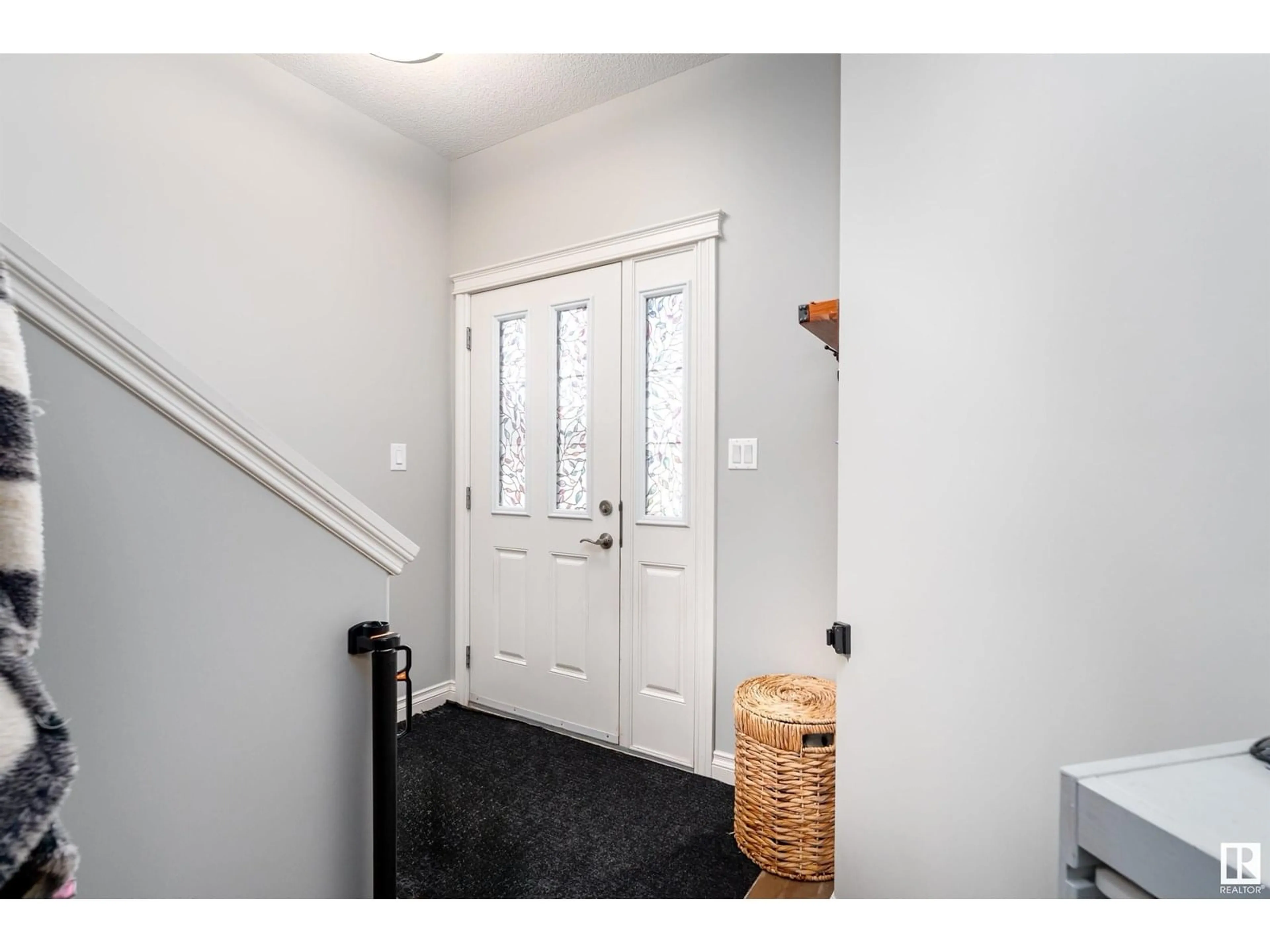 Indoor entryway for 39 RICHMOND LI, Fort Saskatchewan Alberta T8L0S2