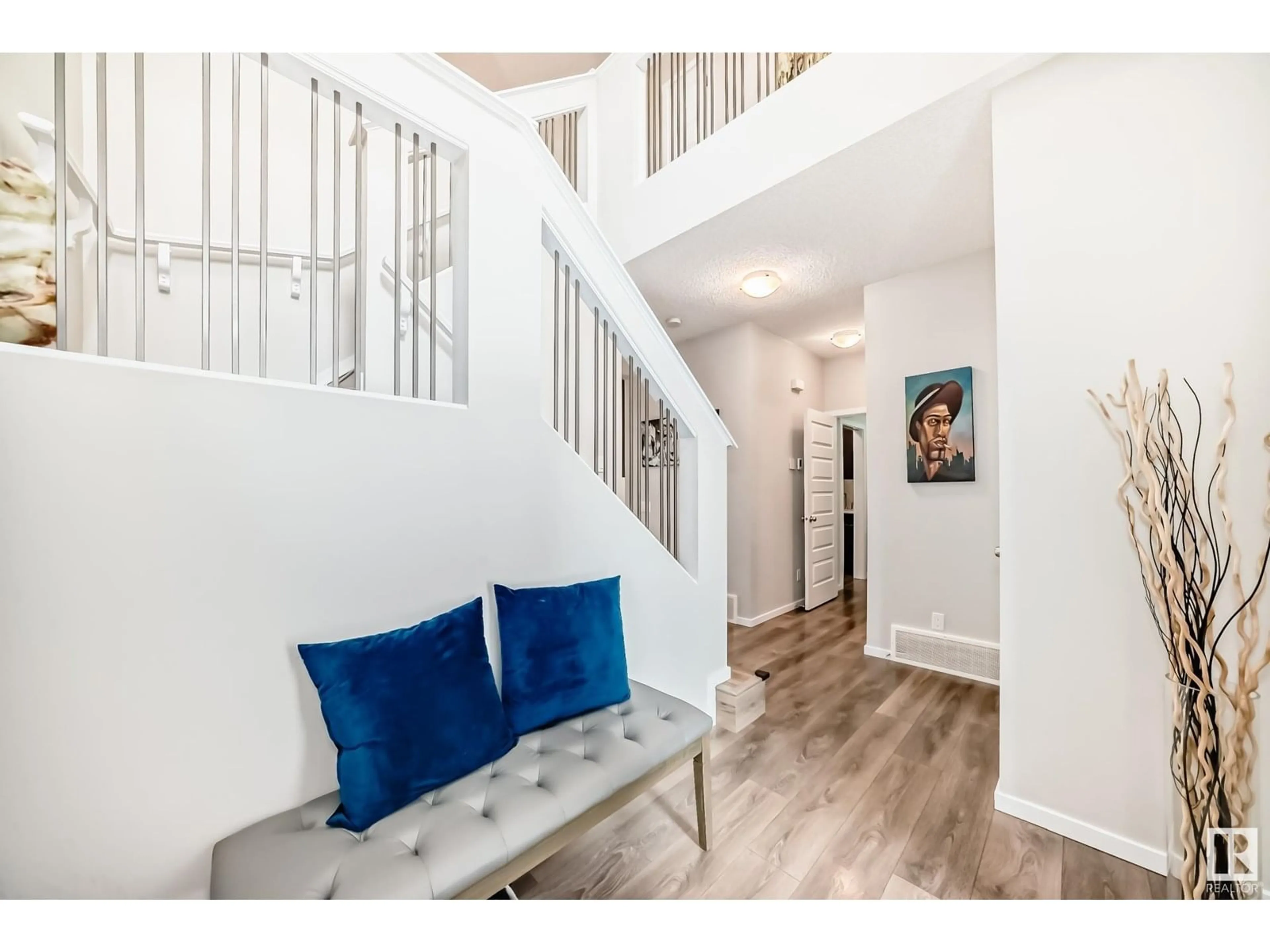 Indoor entryway for 7579 176 AV, Edmonton Alberta T5Z0Z3