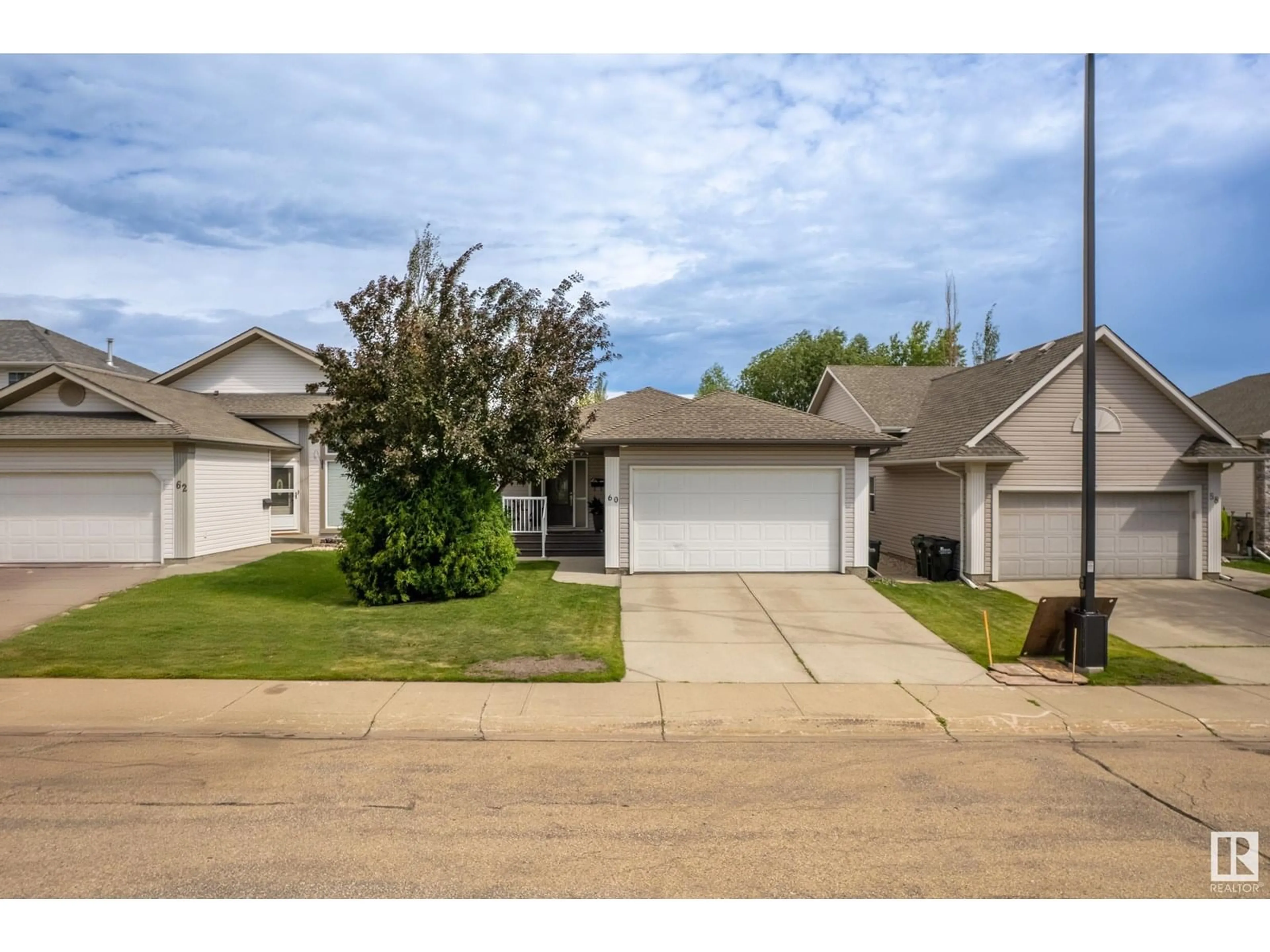 Unknown for 60 RIDGEPOINT WY, Sherwood Park Alberta T8A6B2