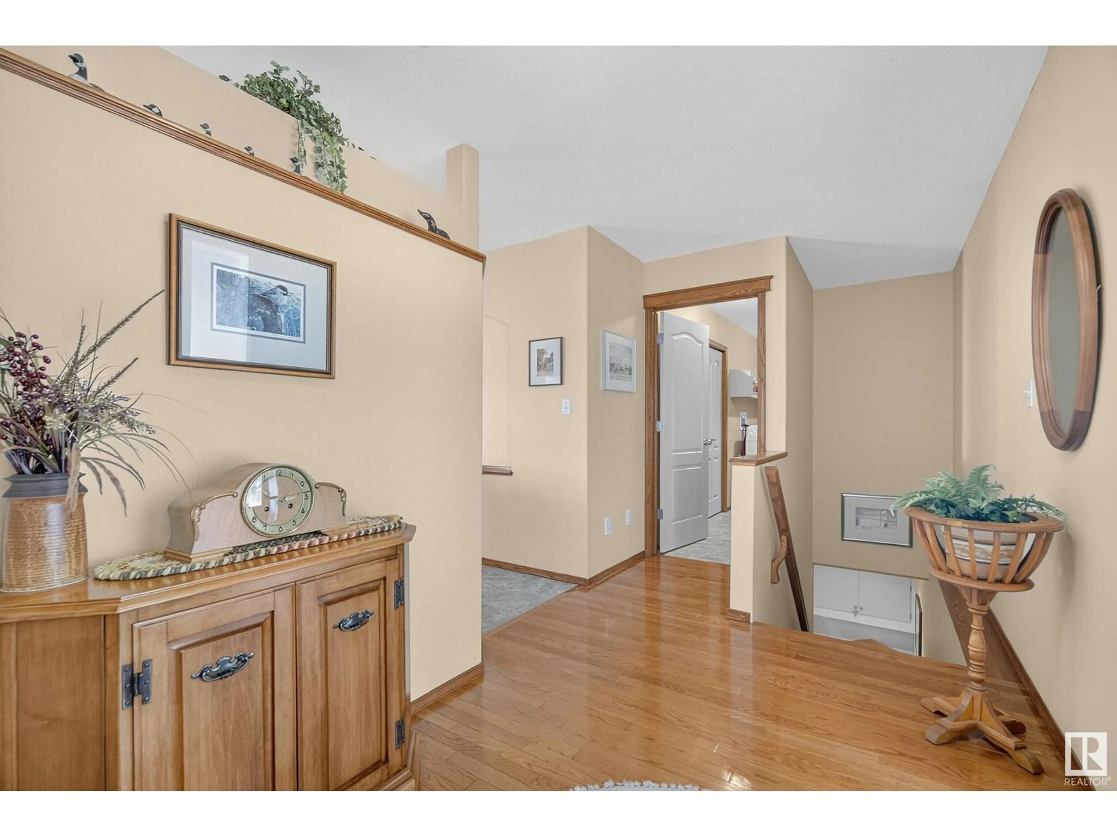 Indoor entryway for 60 RIDGEPOINT WY, Sherwood Park Alberta T8A6B2