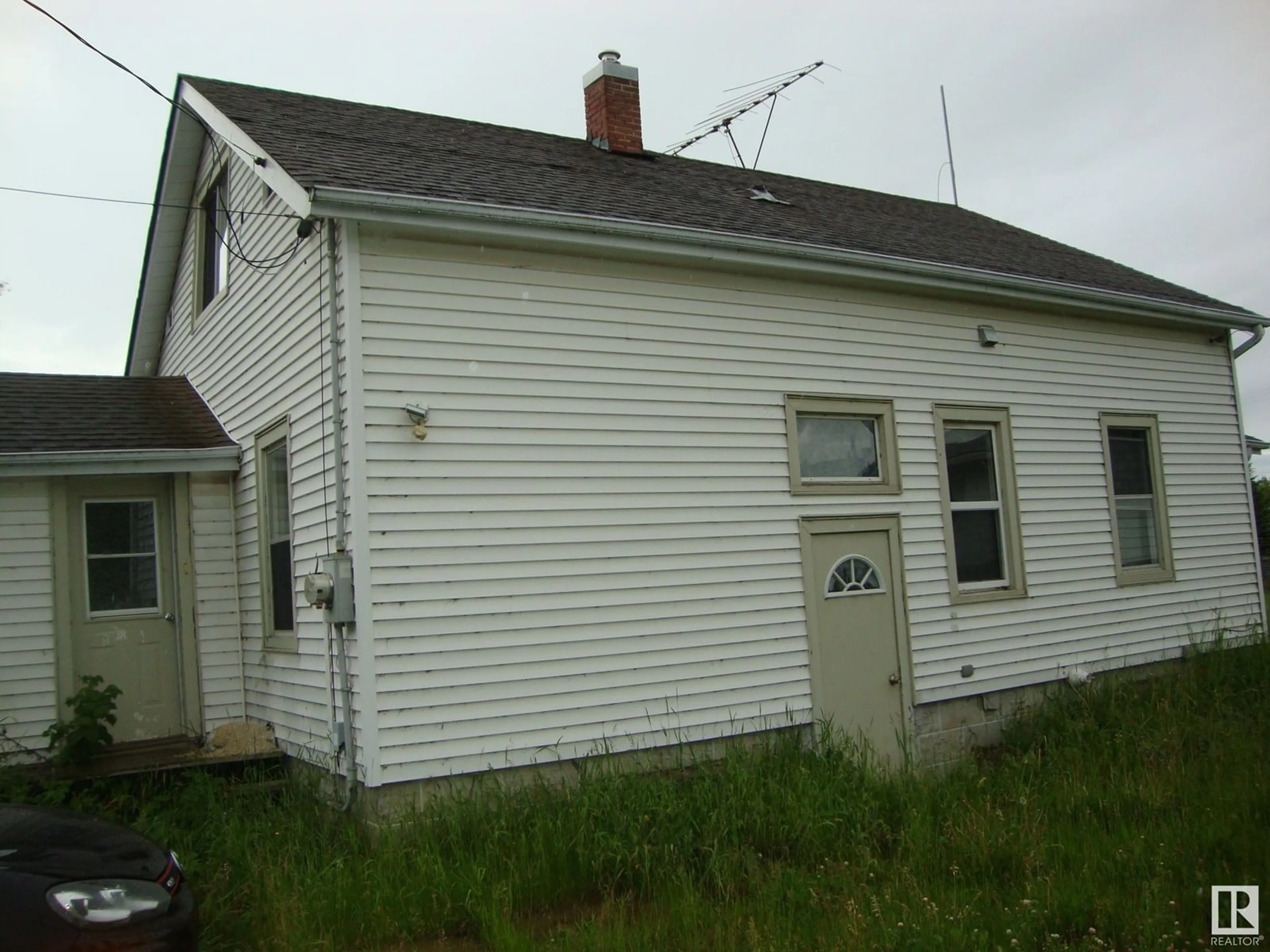 Unknown for 909 2ND ST, Thorhild Alberta T0A3J0