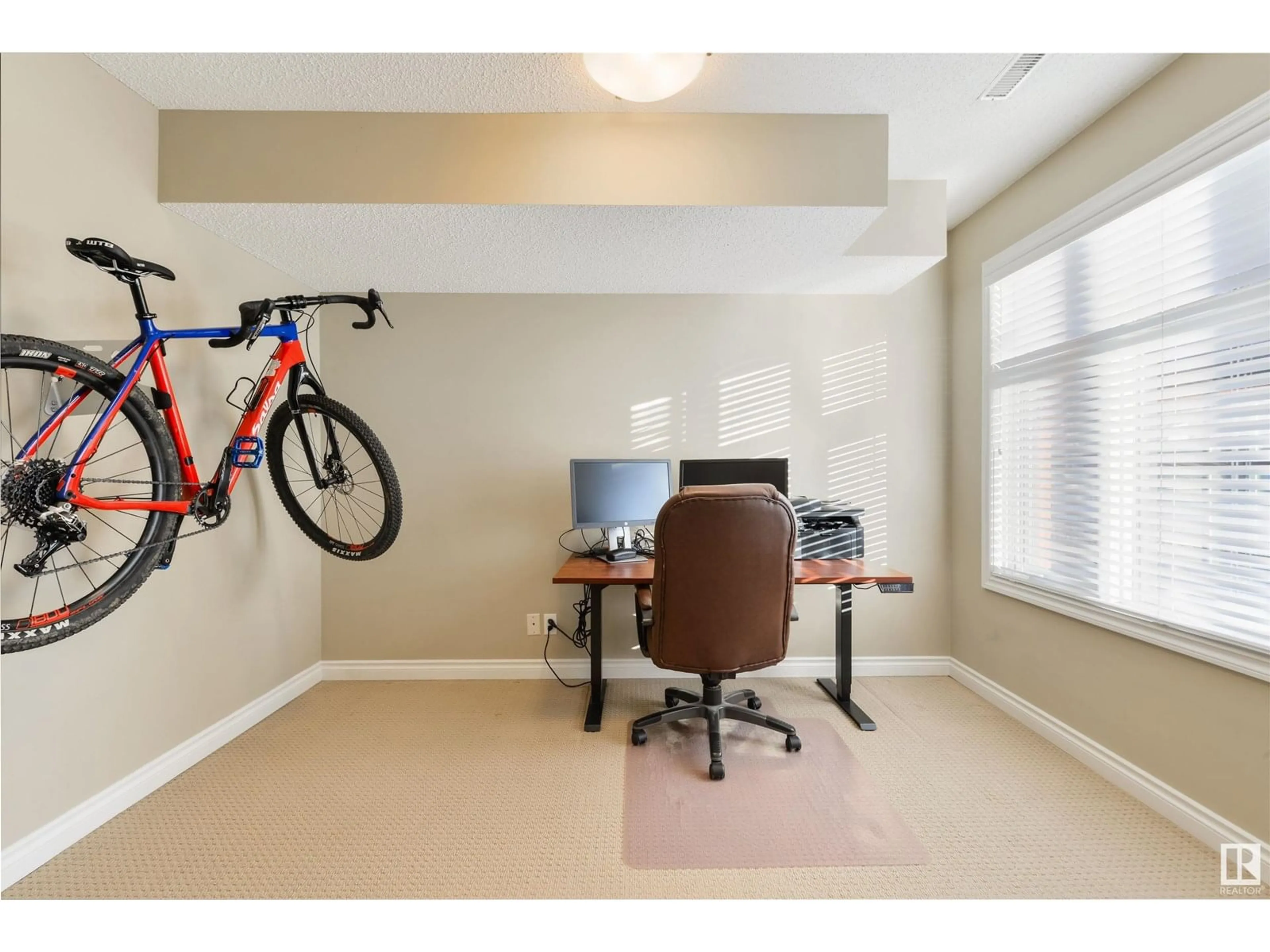 A pic of a room for 9026 - 3 JASPER AVE, Edmonton Alberta T5H3S8