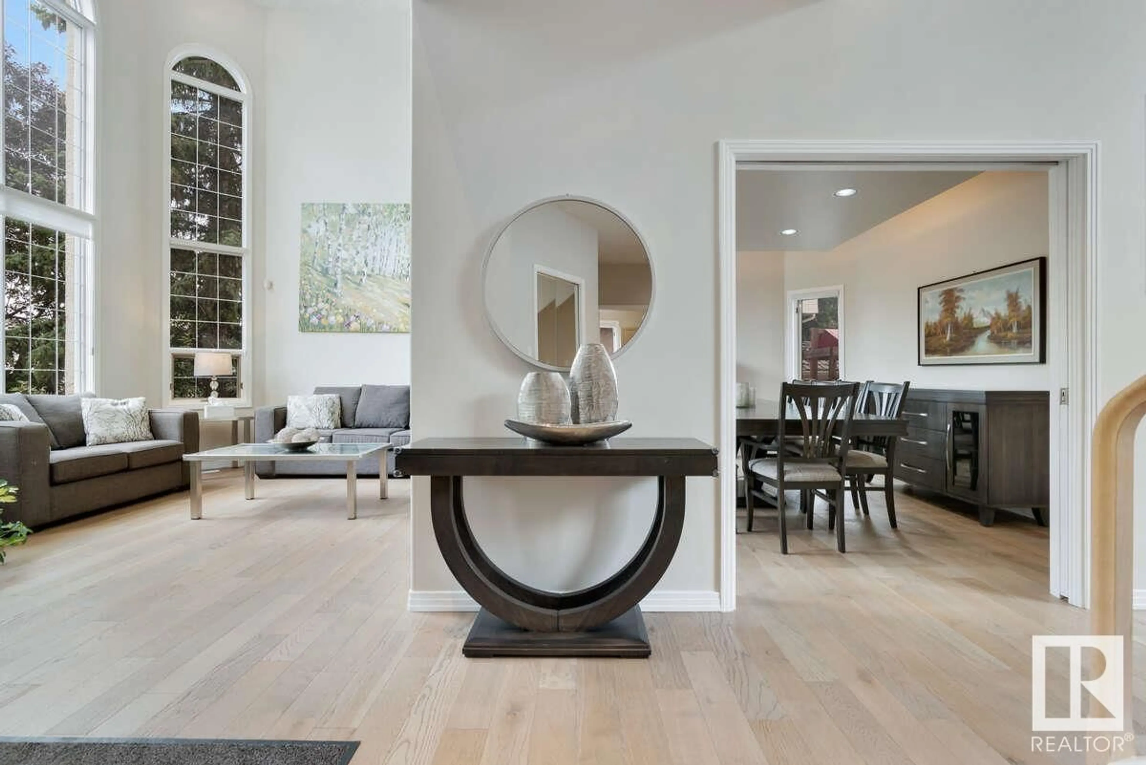 Indoor entryway for 434 TWIN BROOKS CR, Edmonton Alberta T6J6W7