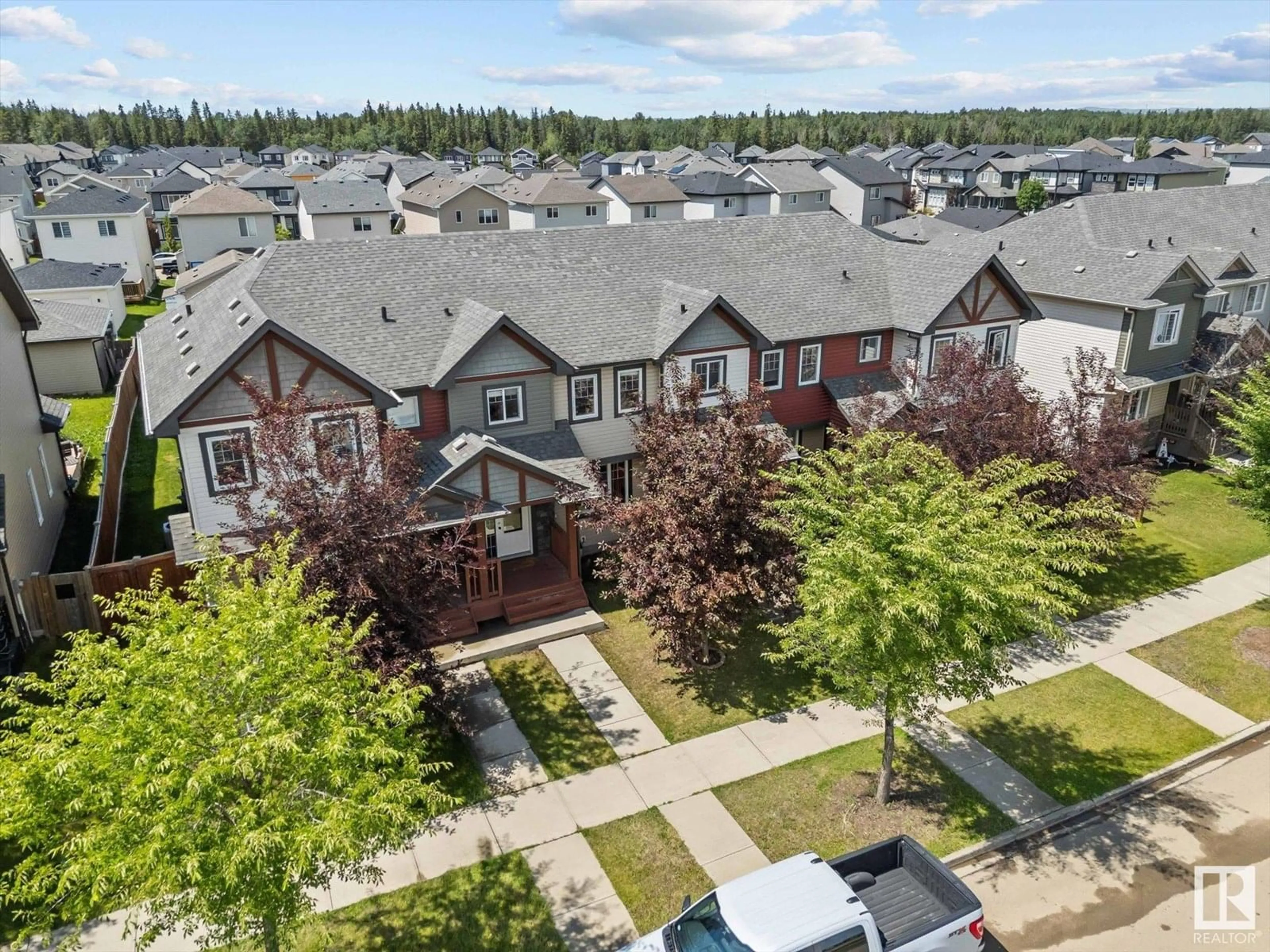 A pic from outside/outdoor area/front of a property/back of a property/a pic from drone, unknown for 33 HARVEST RIDGE DR, Spruce Grove Alberta T7X0S1