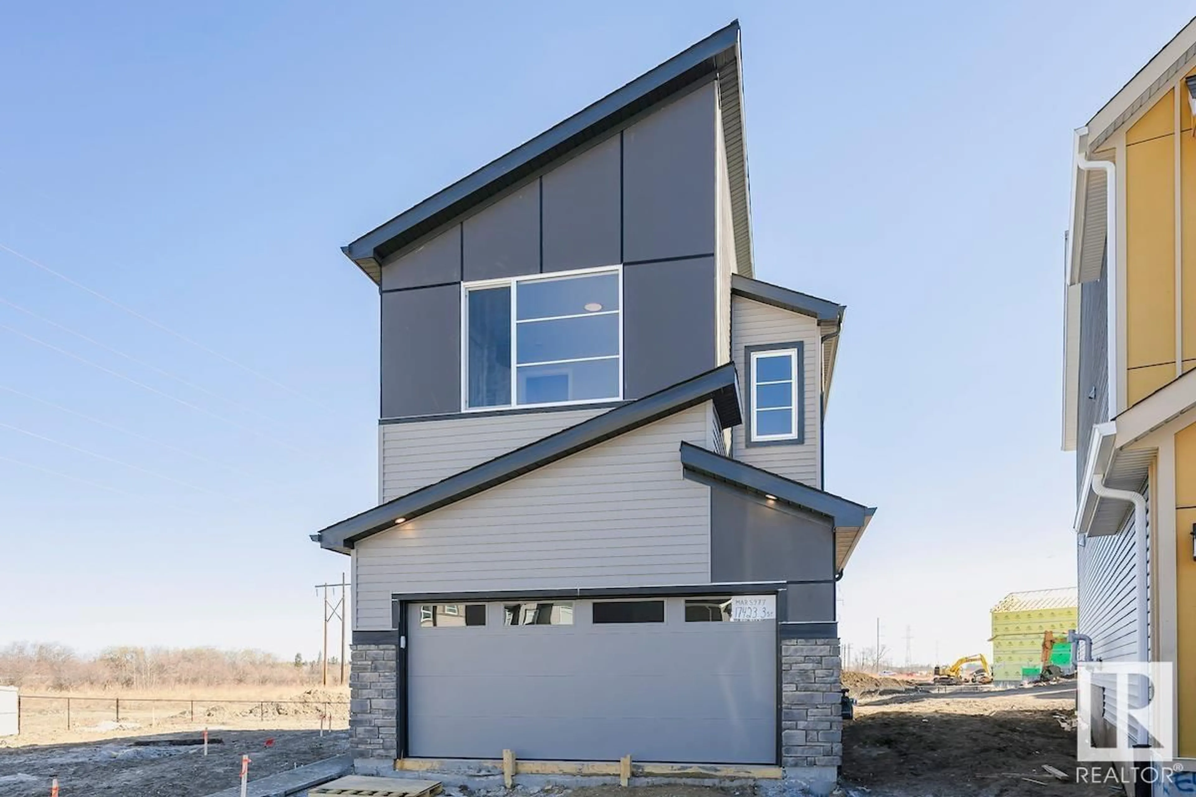 Home with vinyl exterior material, unknown for NW - 17423 3 ST, Edmonton Alberta T5Y4G7