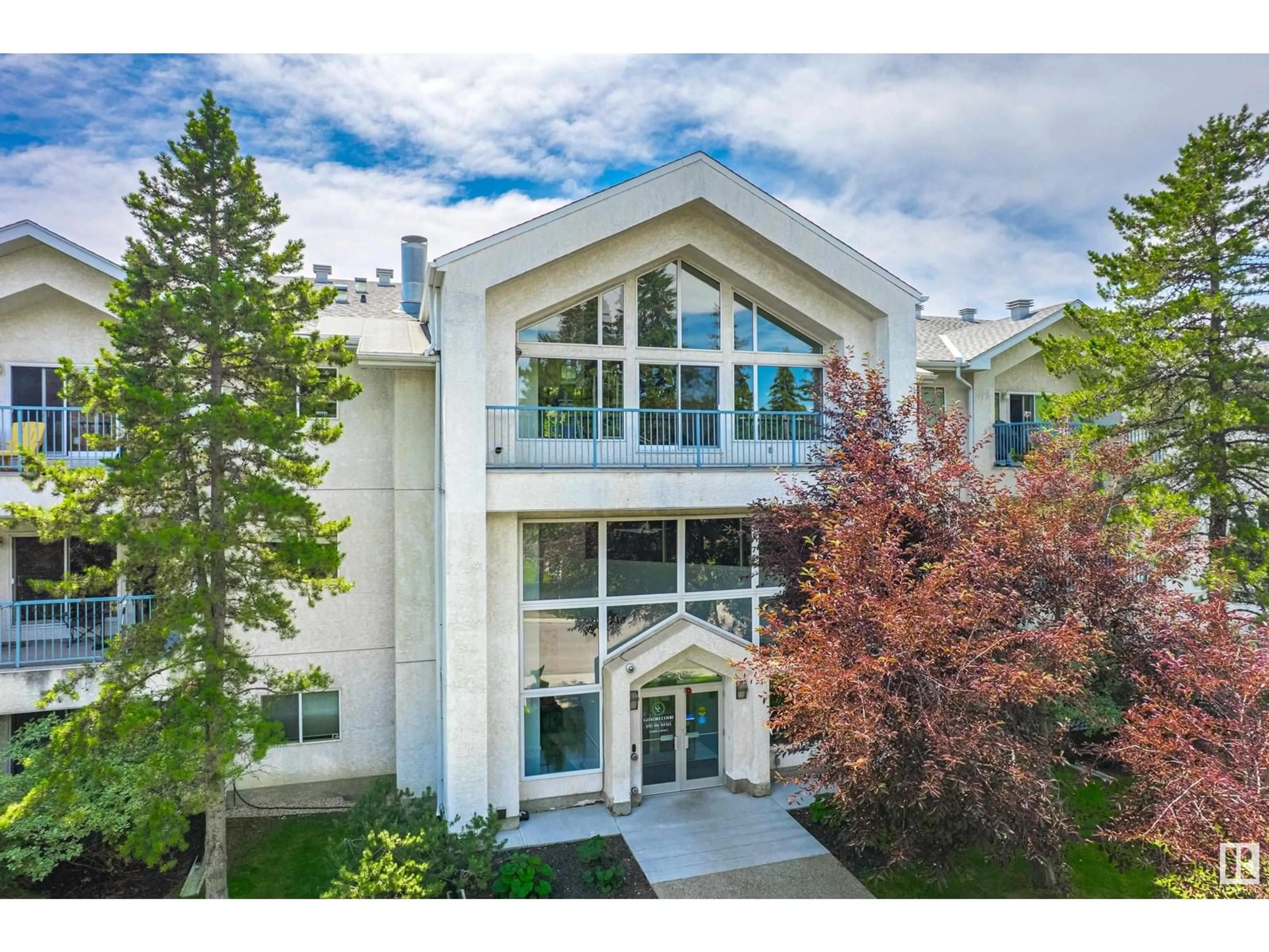 A pic from outside/outdoor area/front of a property/back of a property/a pic from drone, building for 207 - 11915 106 AV NW, Edmonton Alberta T5H0S2