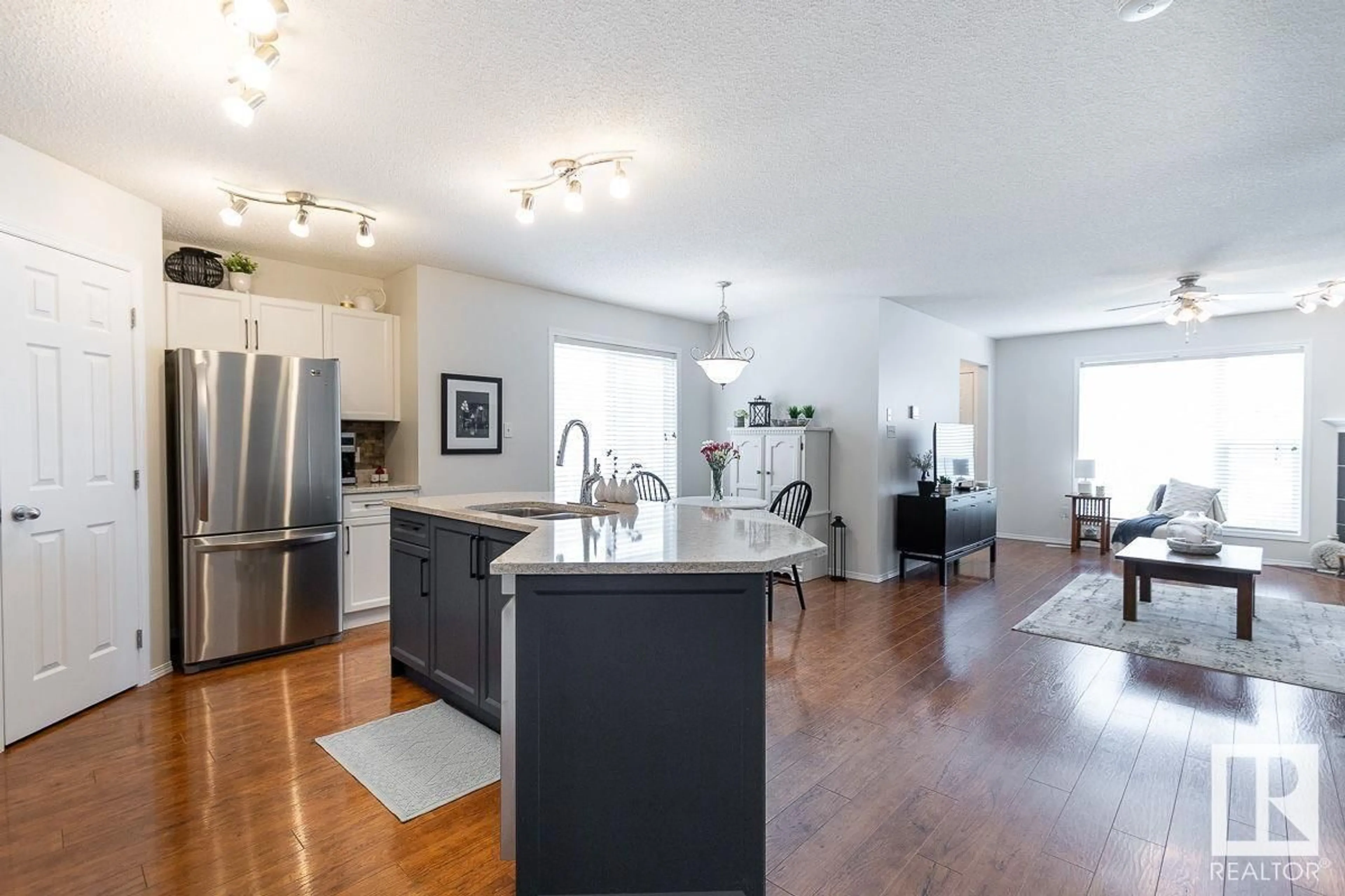 Open concept kitchen, unknown for 21368 88 AV, Edmonton Alberta T5T6V1