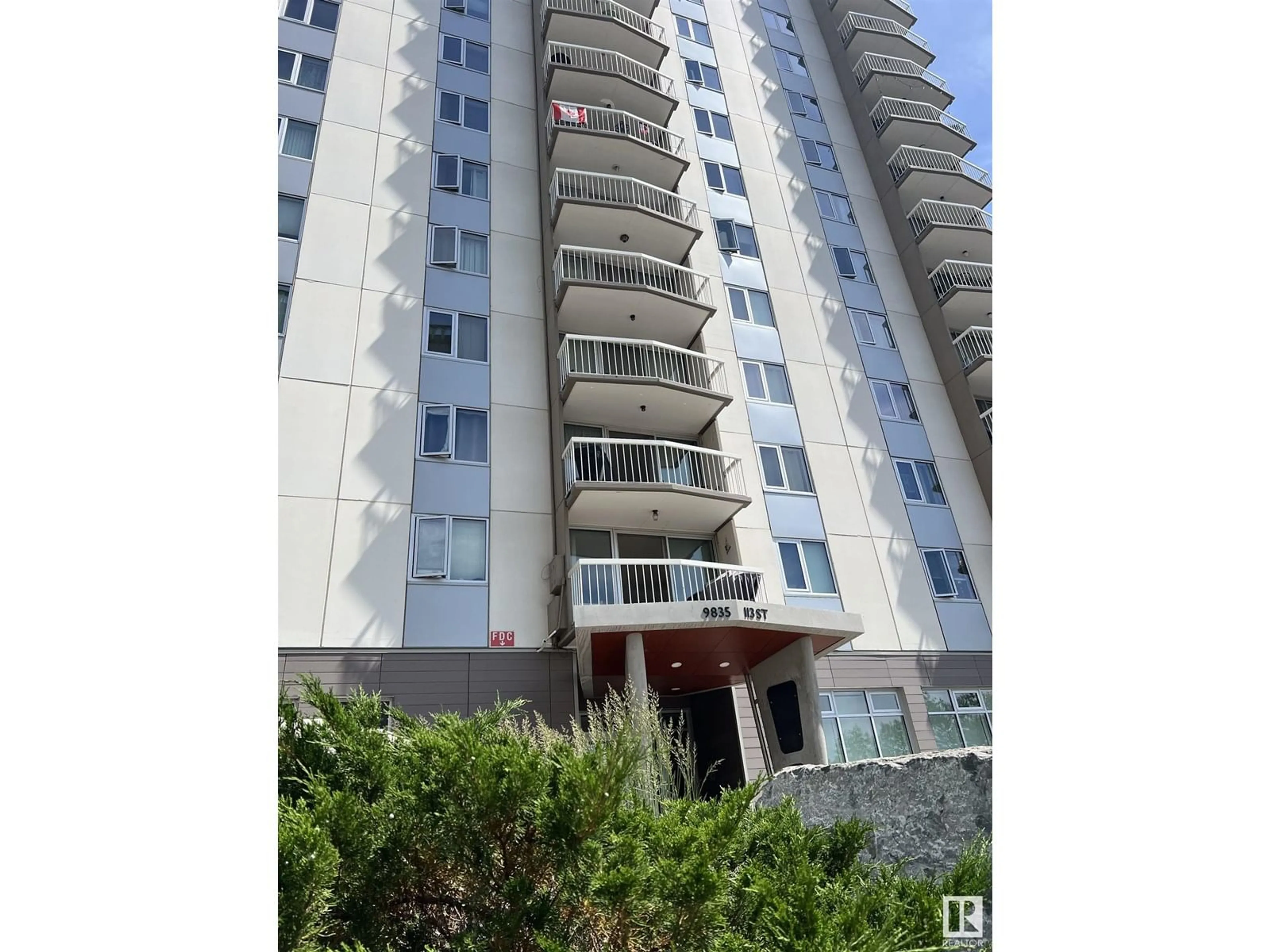 Unknown for 9835 113 ST NW, Edmonton Alberta T5K1N4