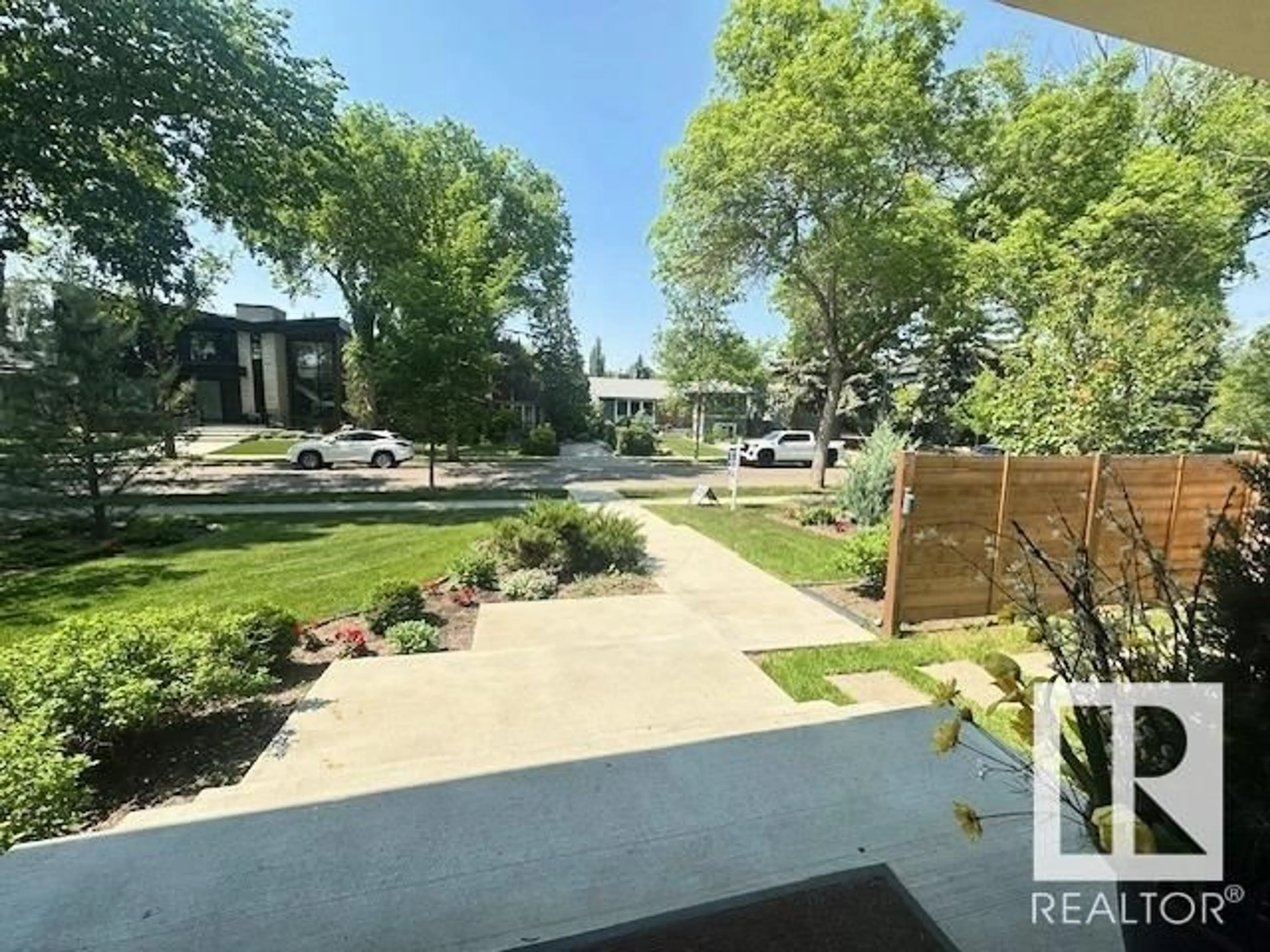 A pic from outside/outdoor area/front of a property/back of a property/a pic from drone, street for NW - 9739 145 ST, Edmonton Alberta T5N2X1