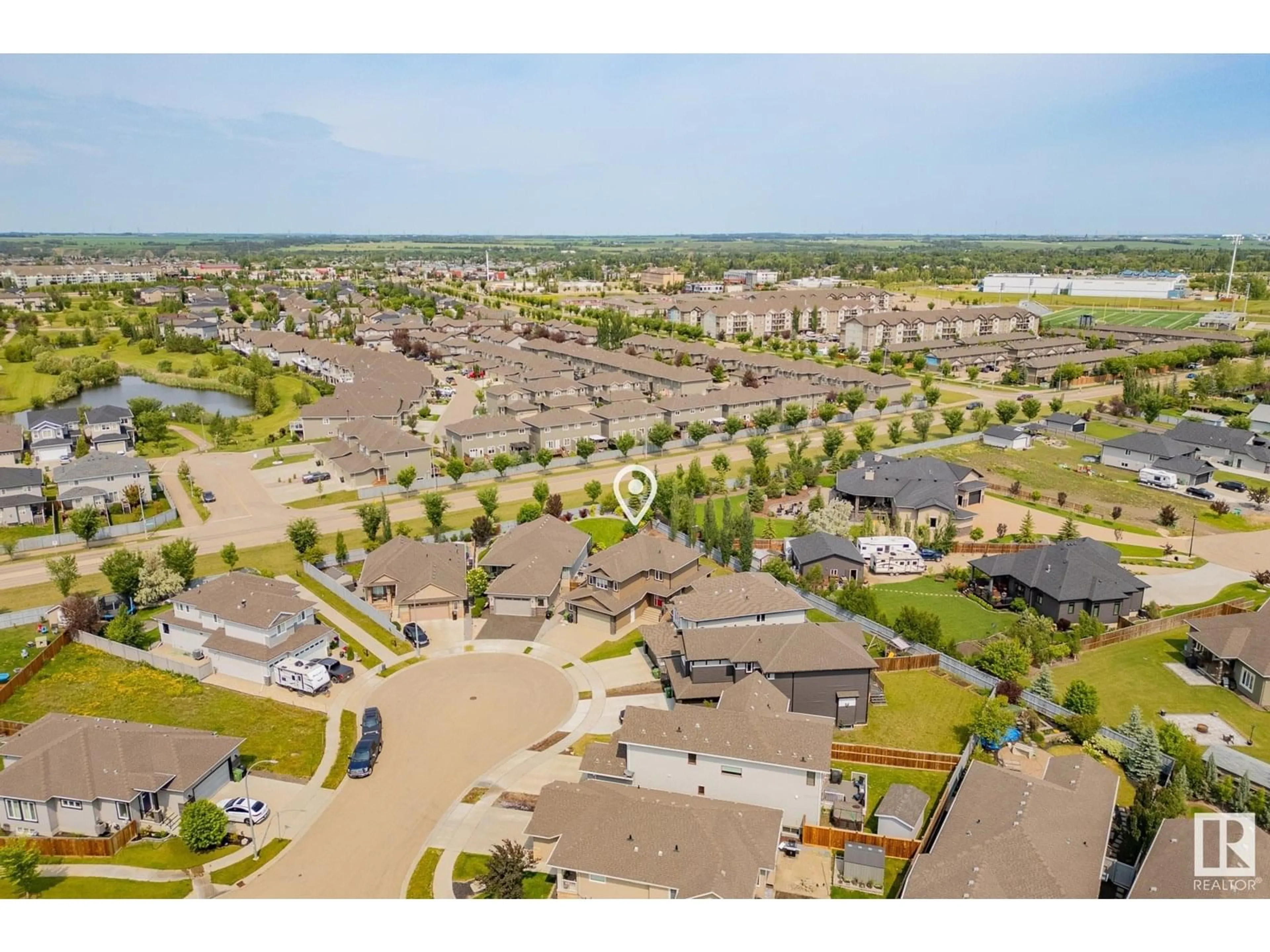 A pic from outside/outdoor area/front of a property/back of a property/a pic from drone, street for 20 MONARCH CL, Fort Saskatchewan Alberta T8L0N9