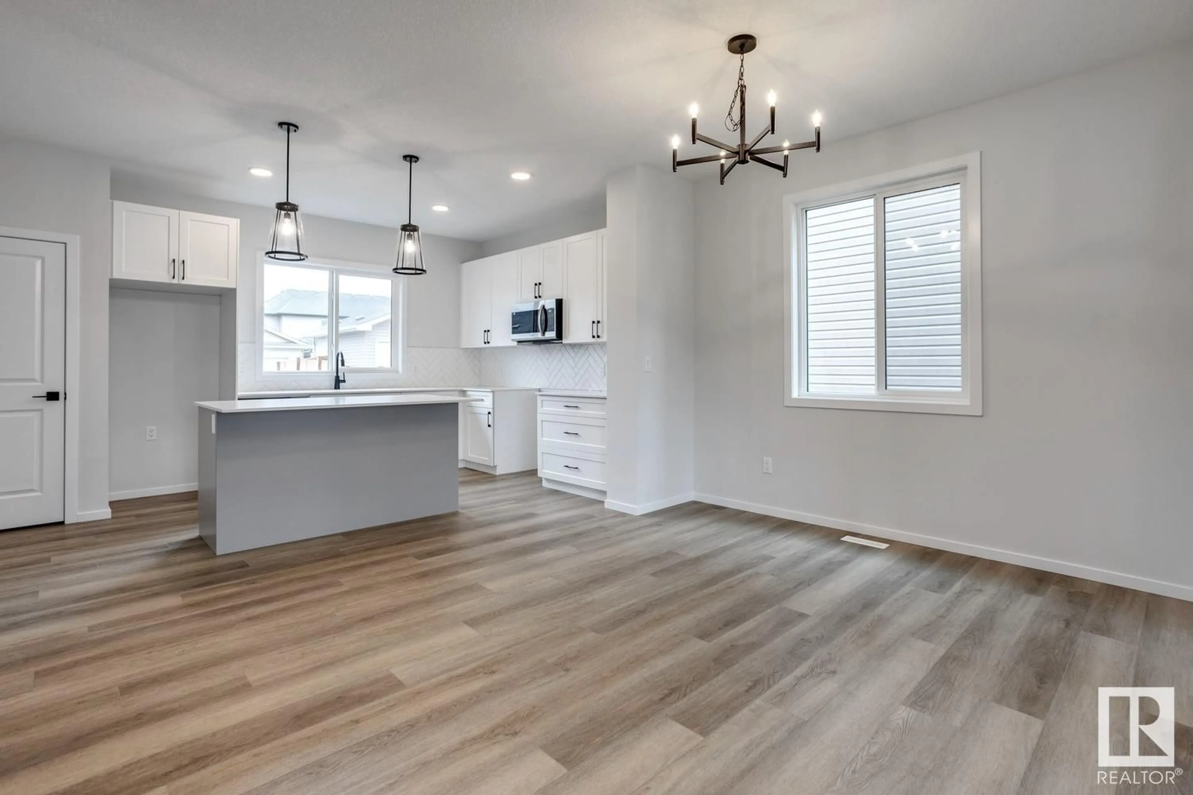 Open concept kitchen, unknown for 10 HUNTER PL, Spruce Grove Alberta T7X3W3