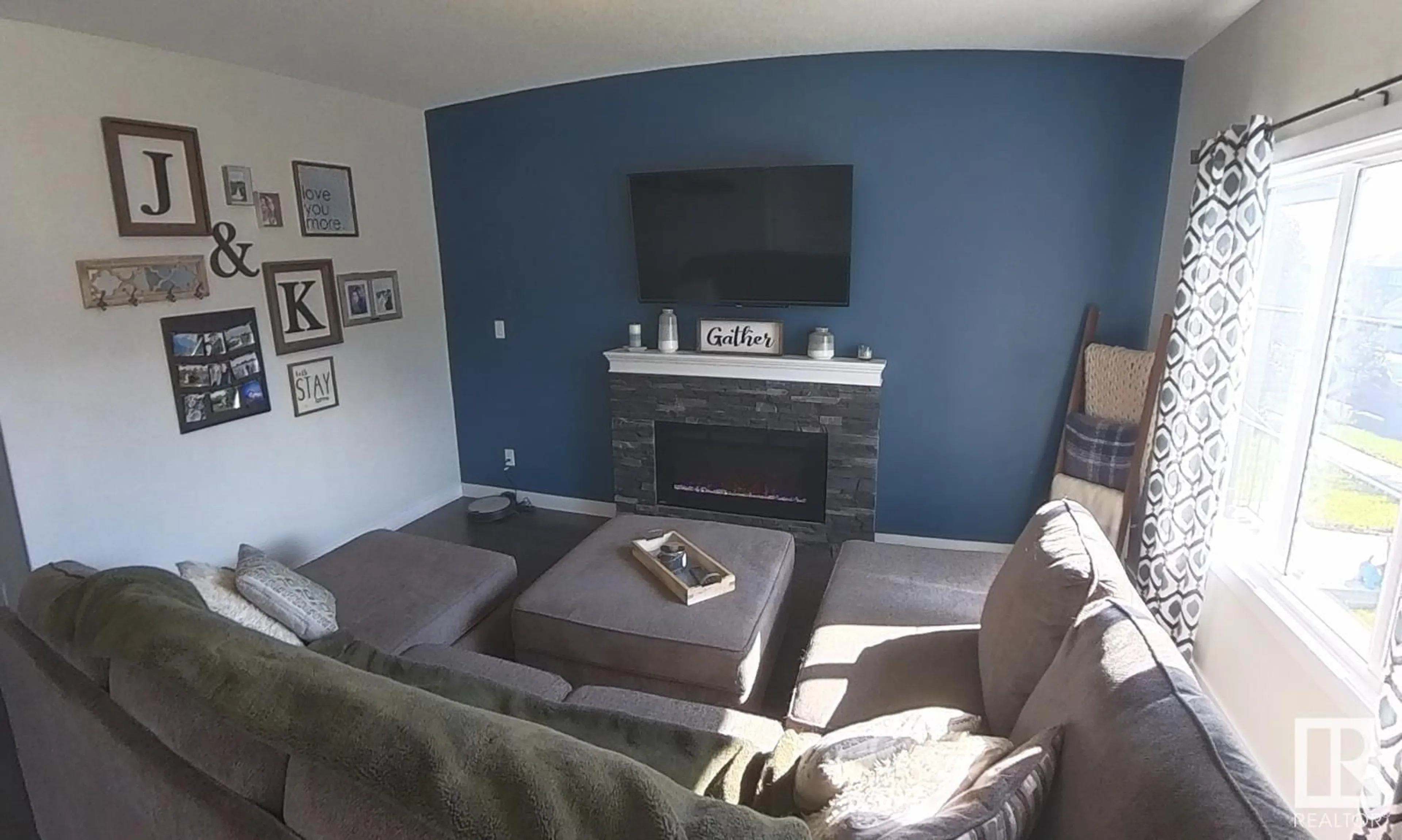 Unknown for 725 BERG LO, Leduc Alberta T9E1G9