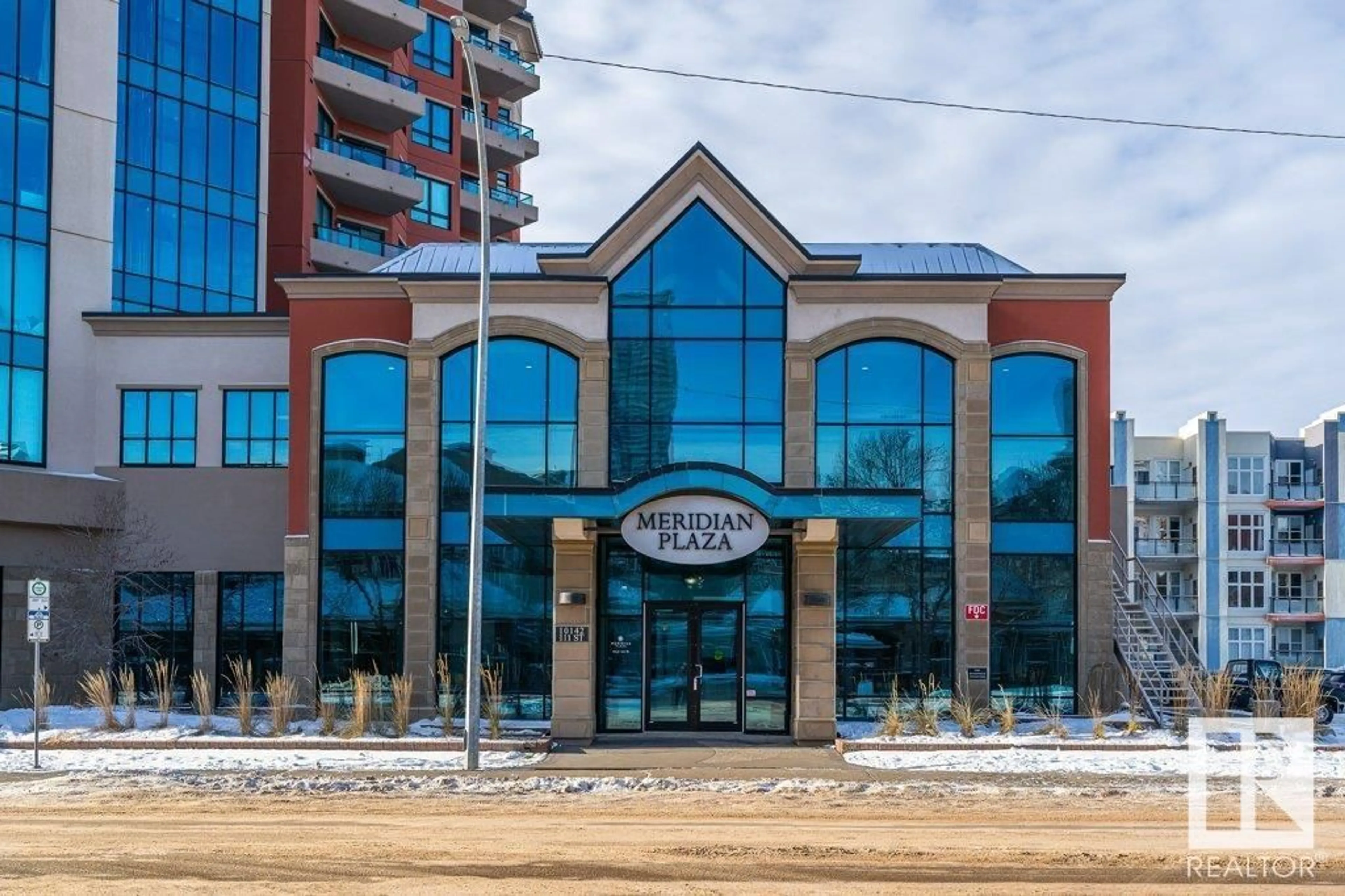 Indoor foyer for 310 - 10142 111 ST NW, Edmonton Alberta T5K1K6