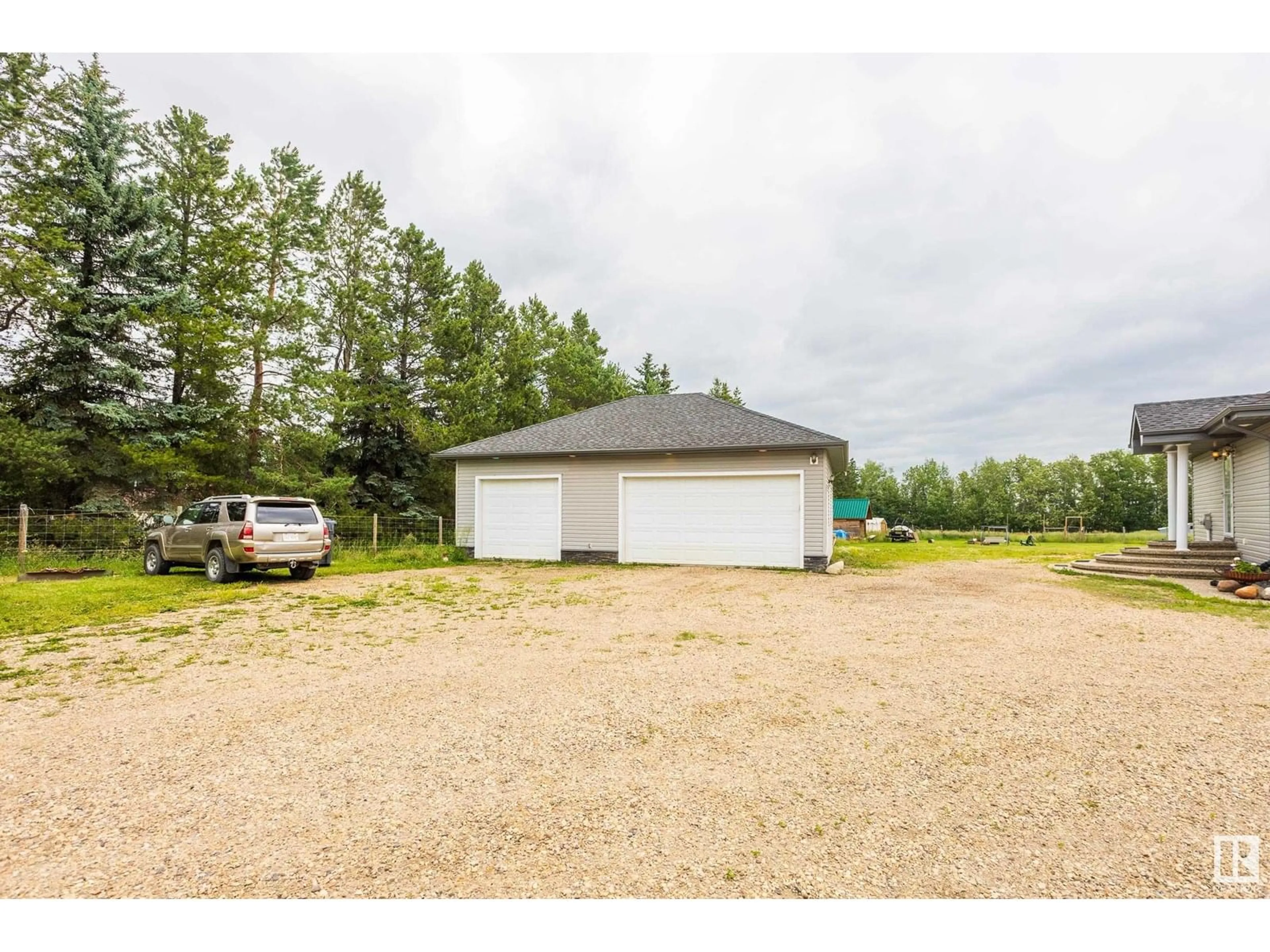 Shed for 15 - 55121 RGE ROAD 10, Rural Sturgeon County Alberta T8R0K3