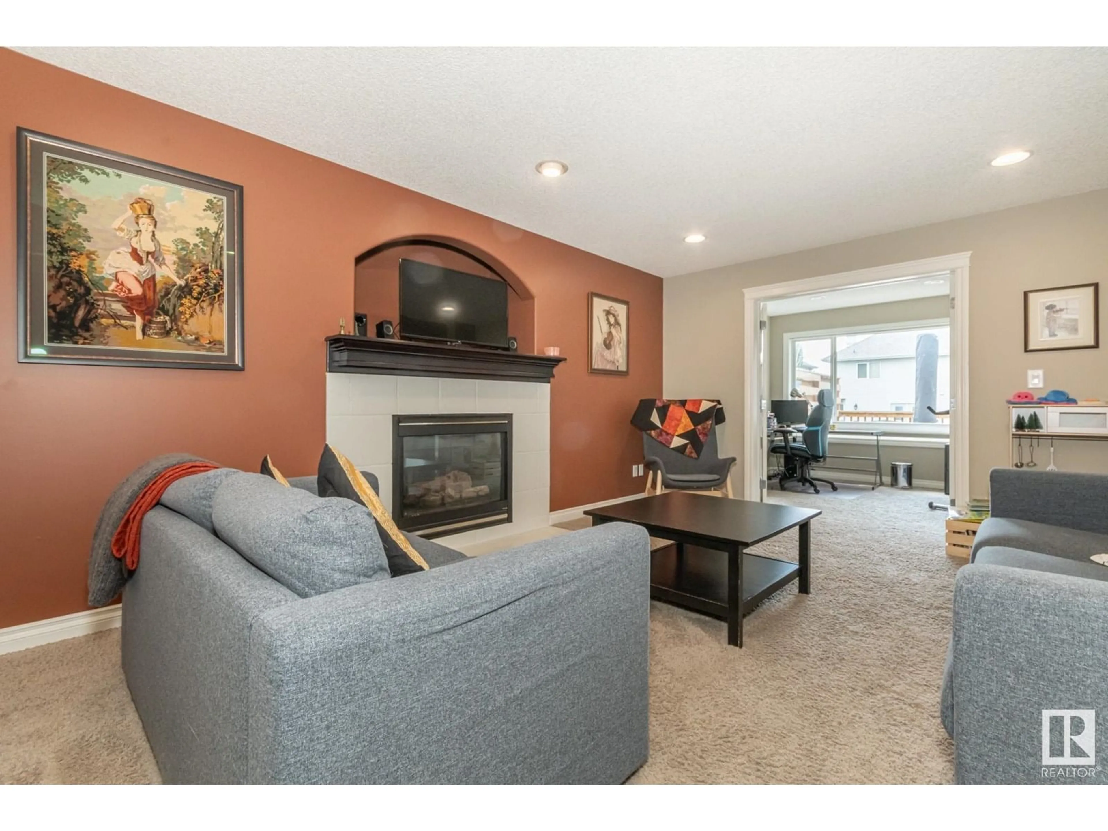 Living room with furniture, unknown for 1108 RUTHERFORD CL, Edmonton Alberta T6W1H4