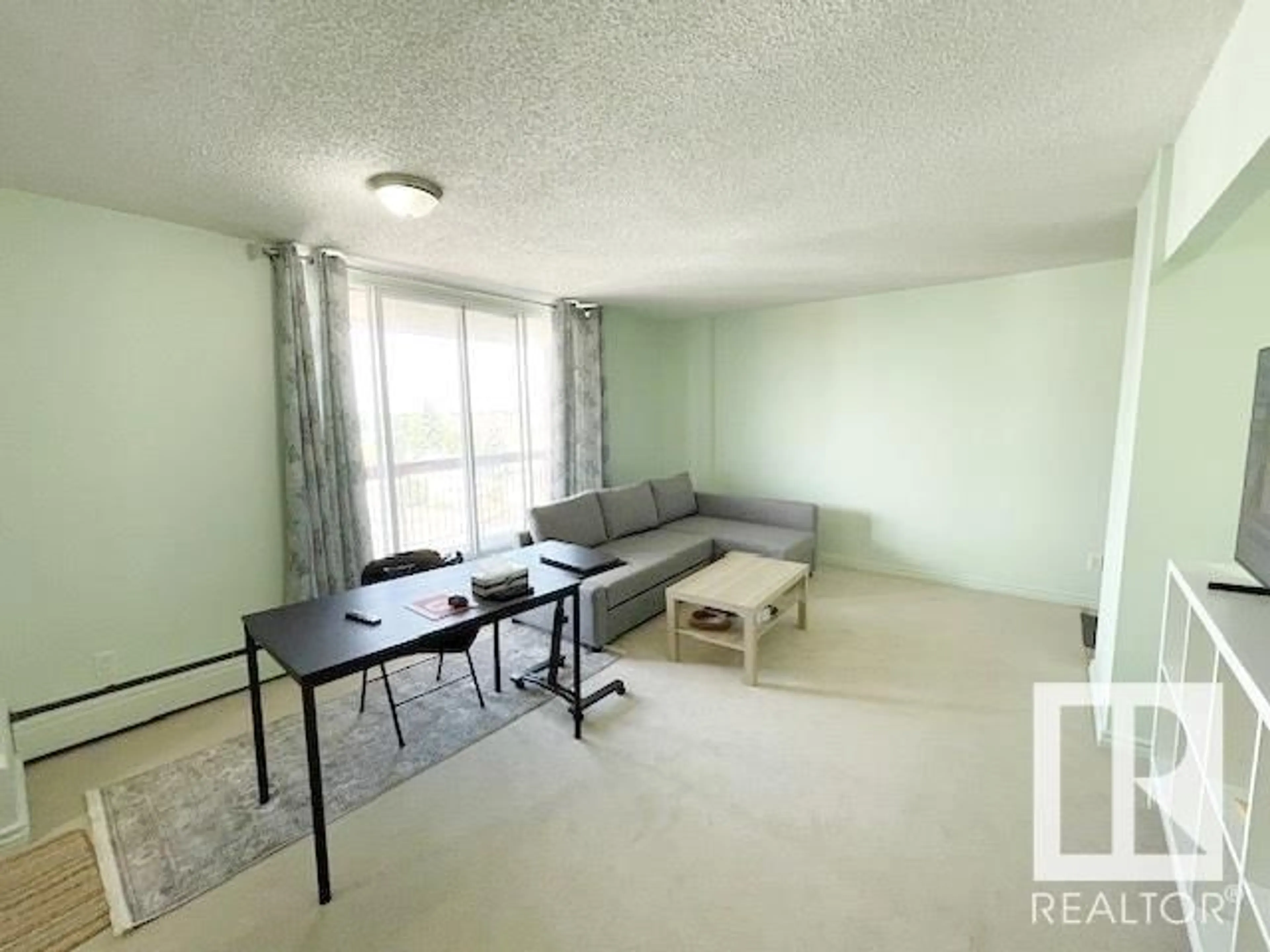 A pic of a room for 701 - 12831 66 ST NW, Edmonton Alberta T5C0A4
