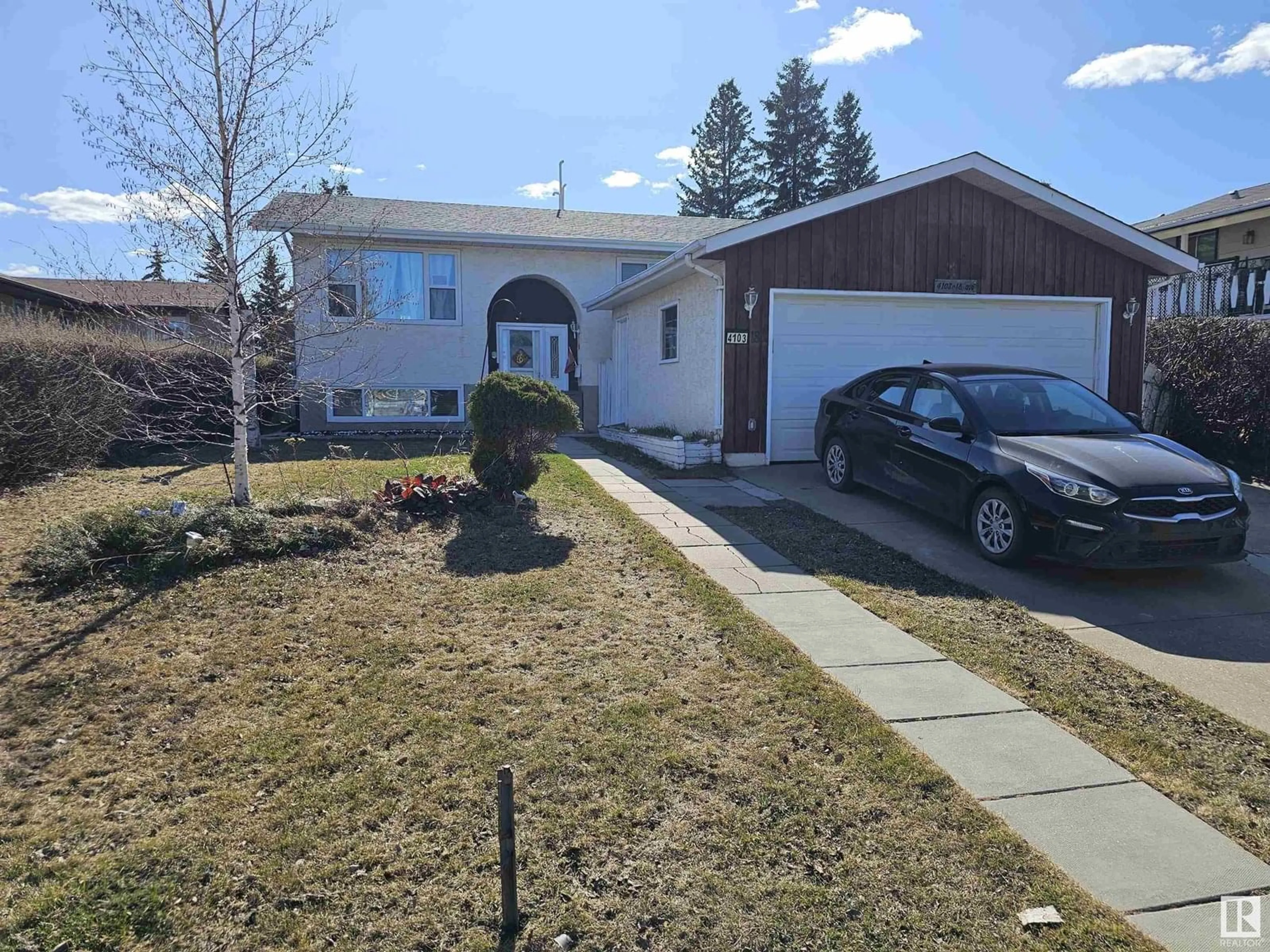 A pic from outside/outdoor area/front of a property/back of a property/a pic from drone, street for 4103 18 AV, Edmonton Alberta T6L3M3