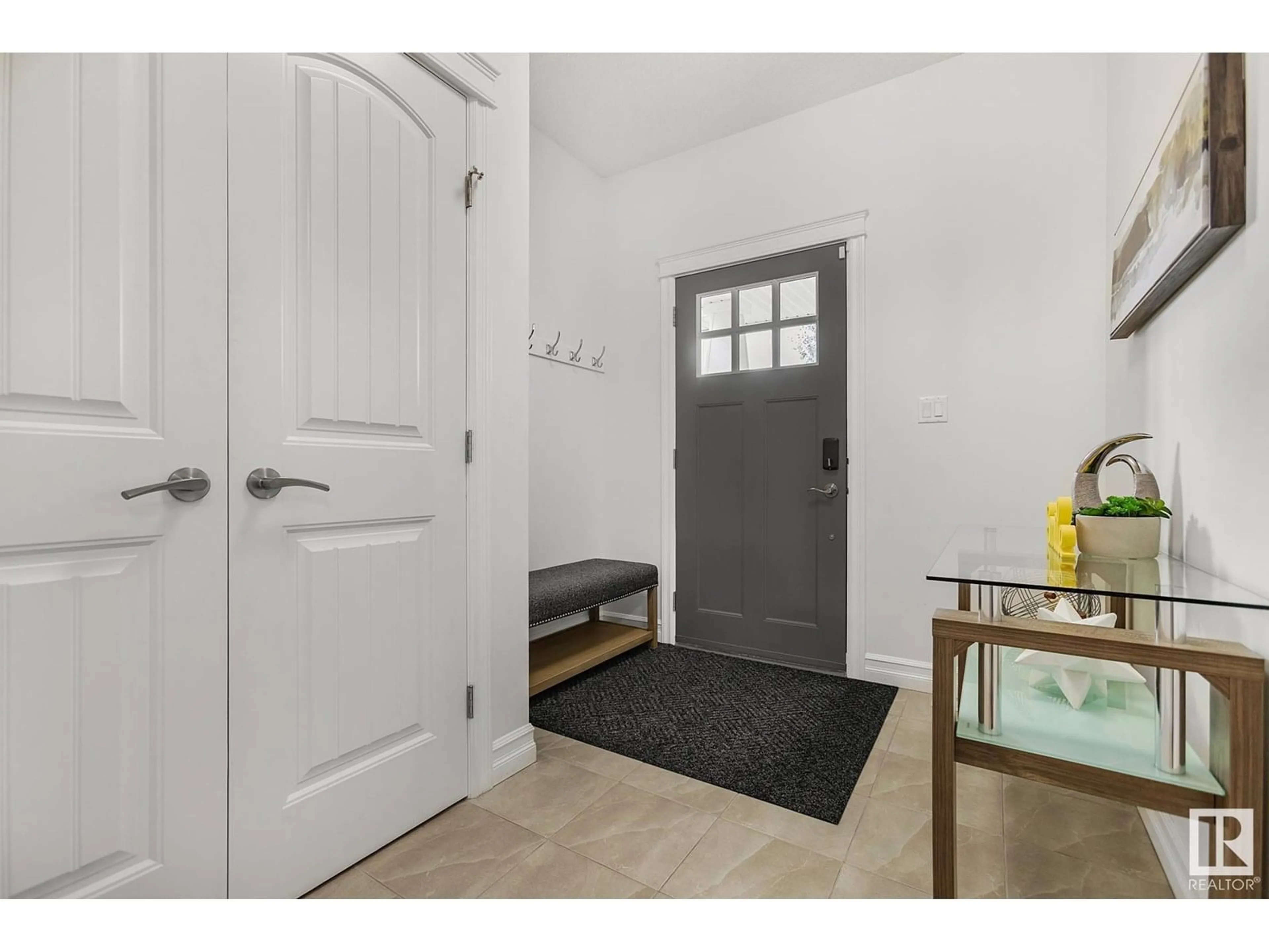 Indoor entryway for NW - 16415 138 ST, Edmonton Alberta T6V0G9