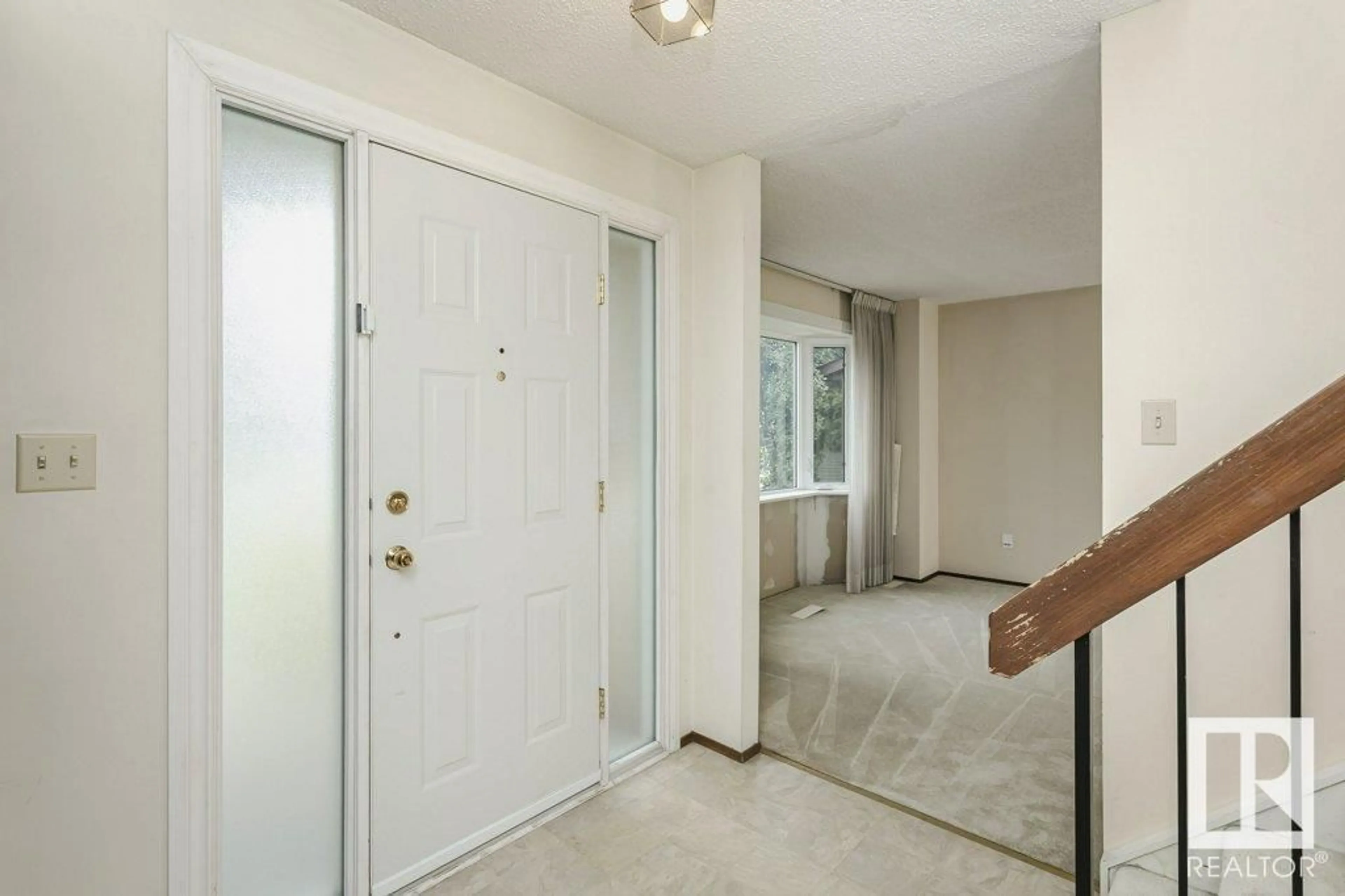 Indoor entryway for NW - 9855 179 ST, Edmonton Alberta T5T3P7