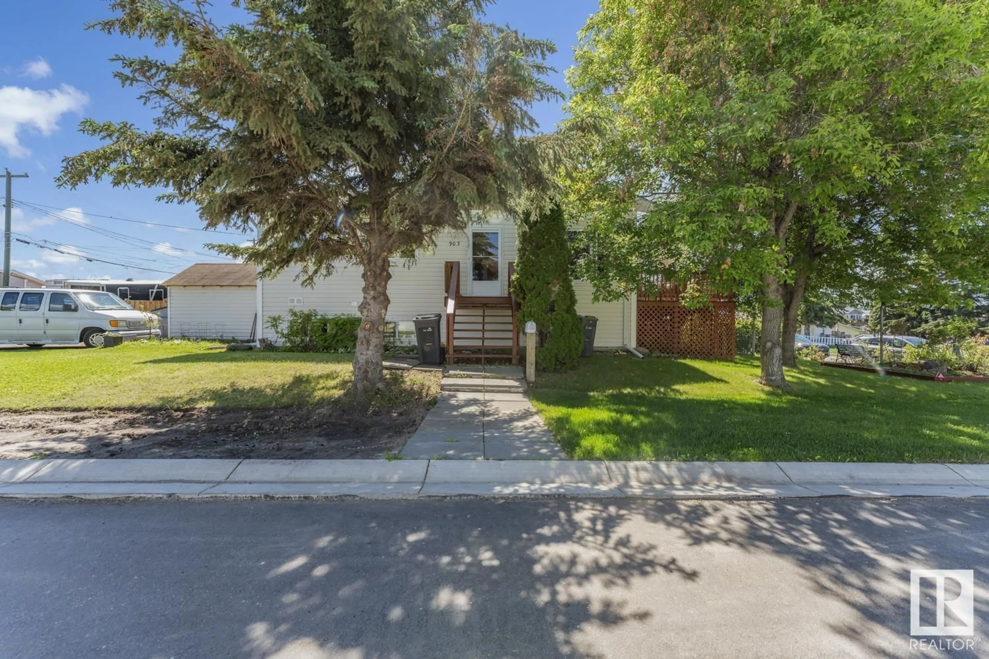 A pic from outside/outdoor area/front of a property/back of a property/a pic from drone, street for 903 2 AV, Cold Lake Alberta T9M1A5