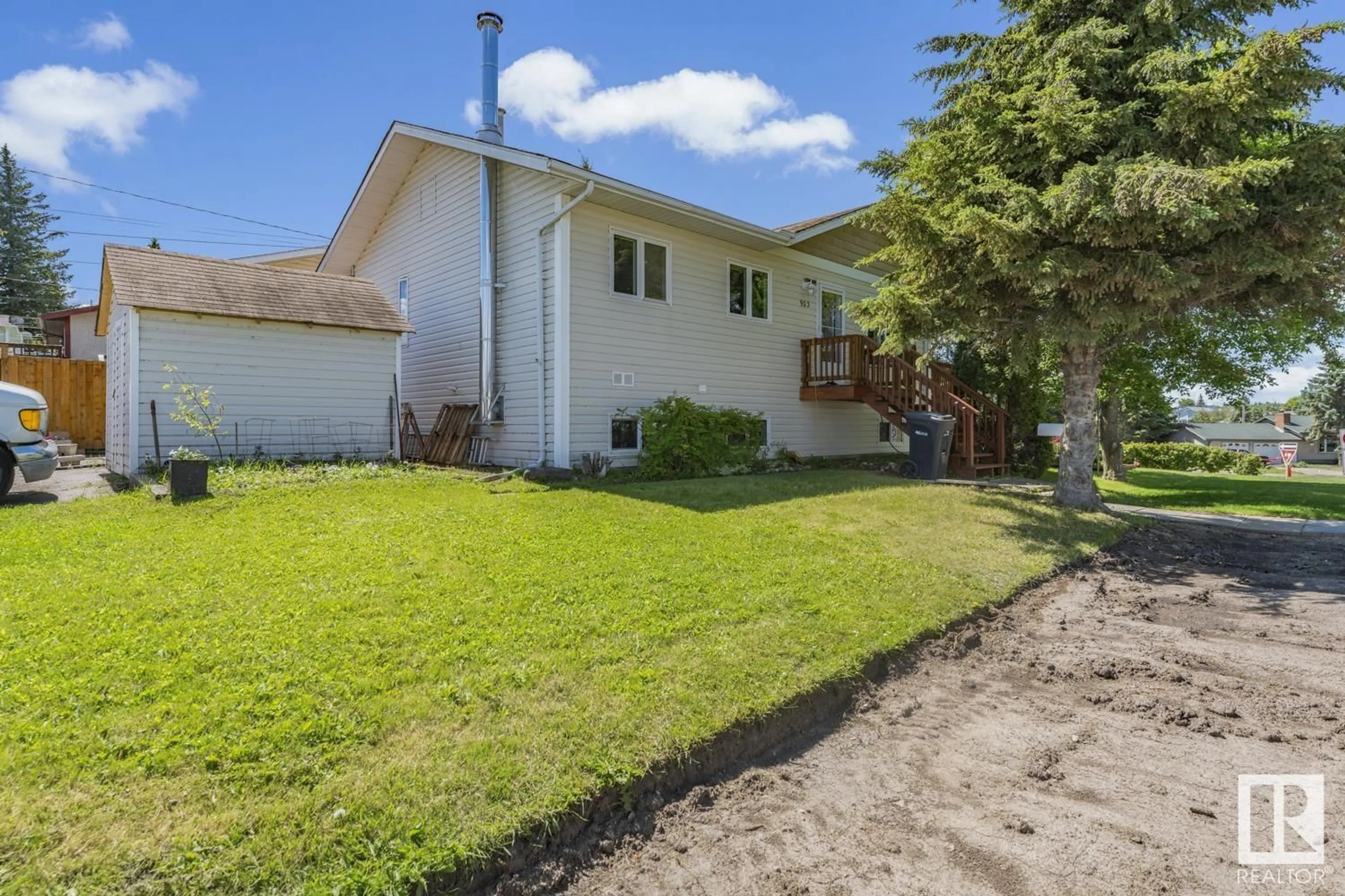 A pic from outside/outdoor area/front of a property/back of a property/a pic from drone, street for 903 2 AV, Cold Lake Alberta T9M1A5