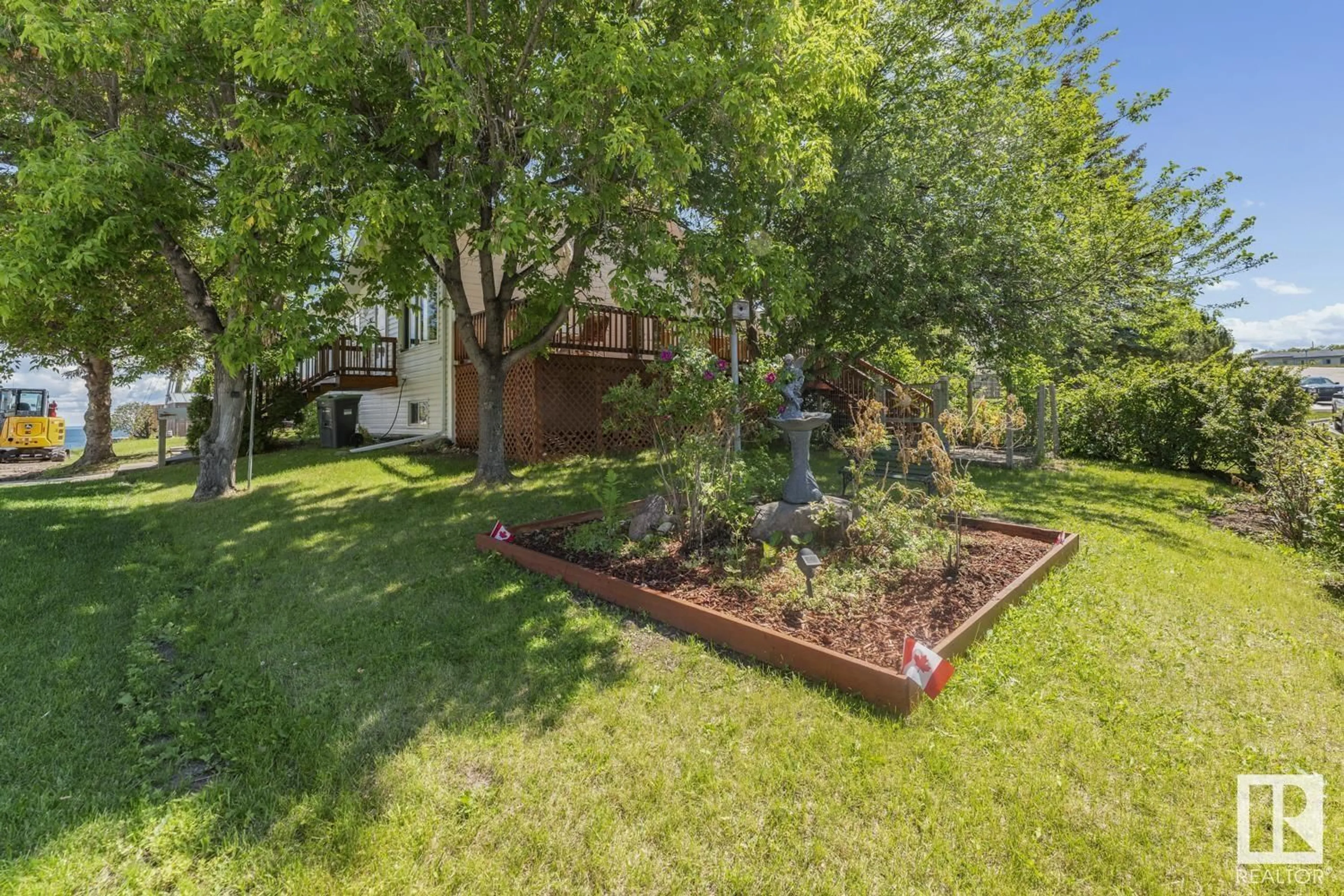 Patio, street for 903 2 AV, Cold Lake Alberta T9M1A5