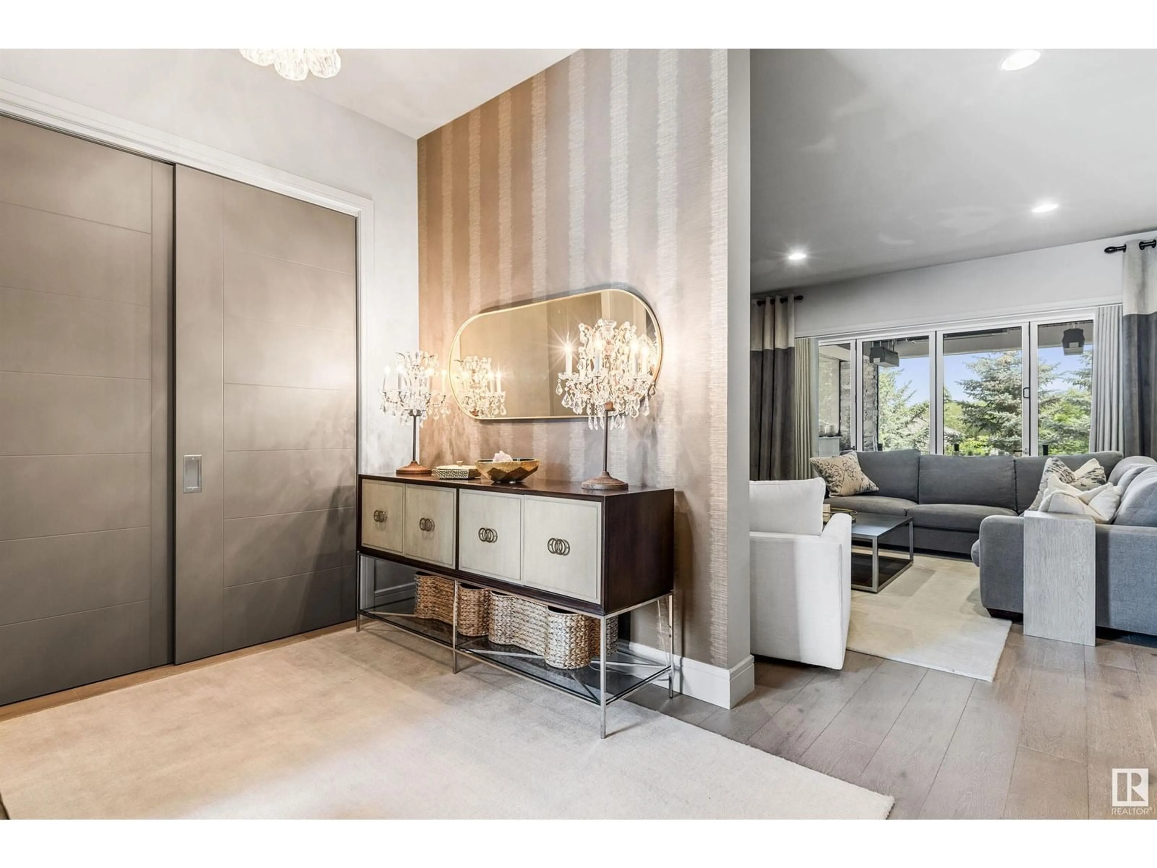 Indoor entryway for 2789 WHEATON DR, Edmonton Alberta T6W2M6