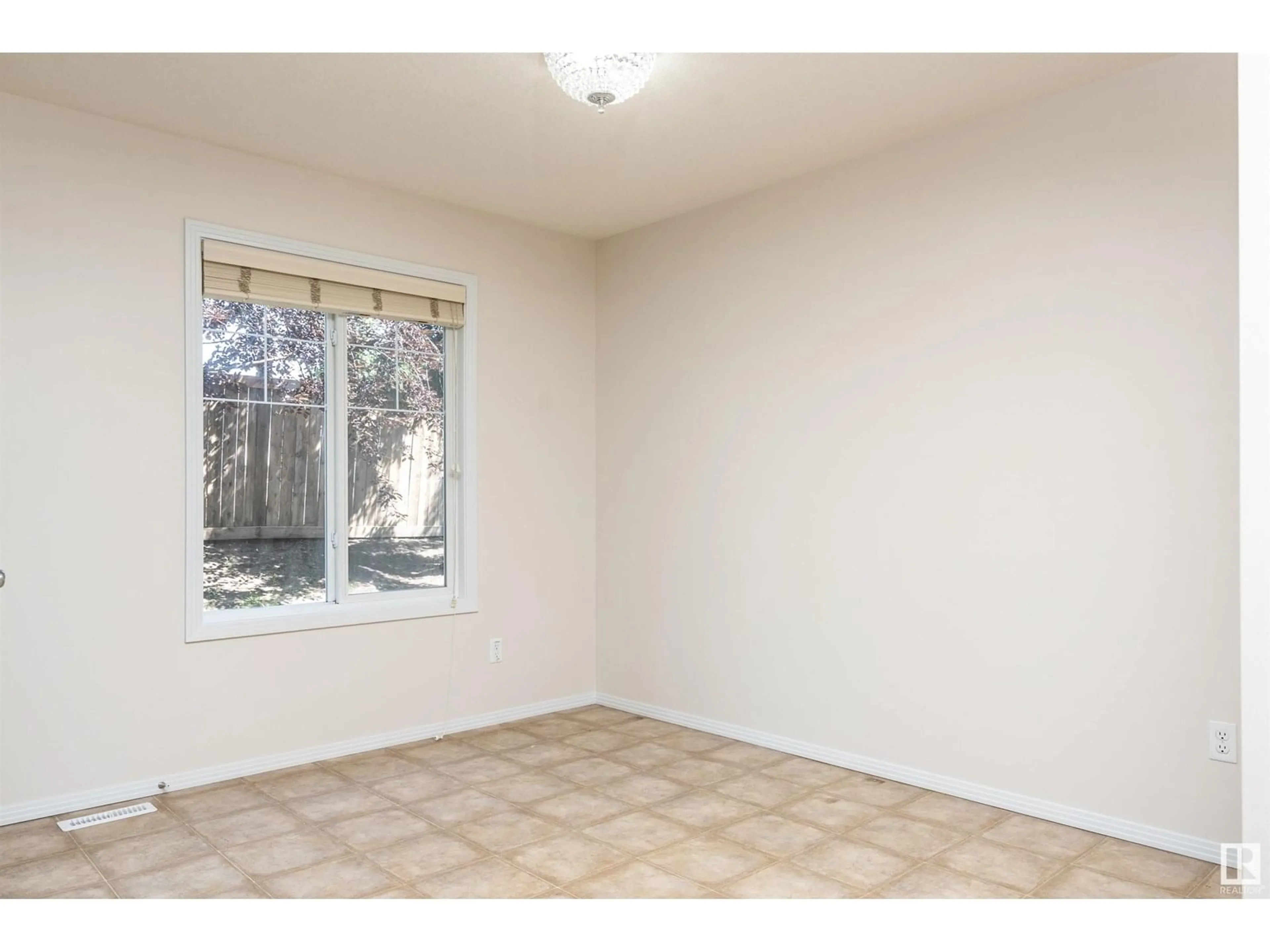 A pic of a room for #12 - 12930 140 AV, Edmonton Alberta T6V0C4