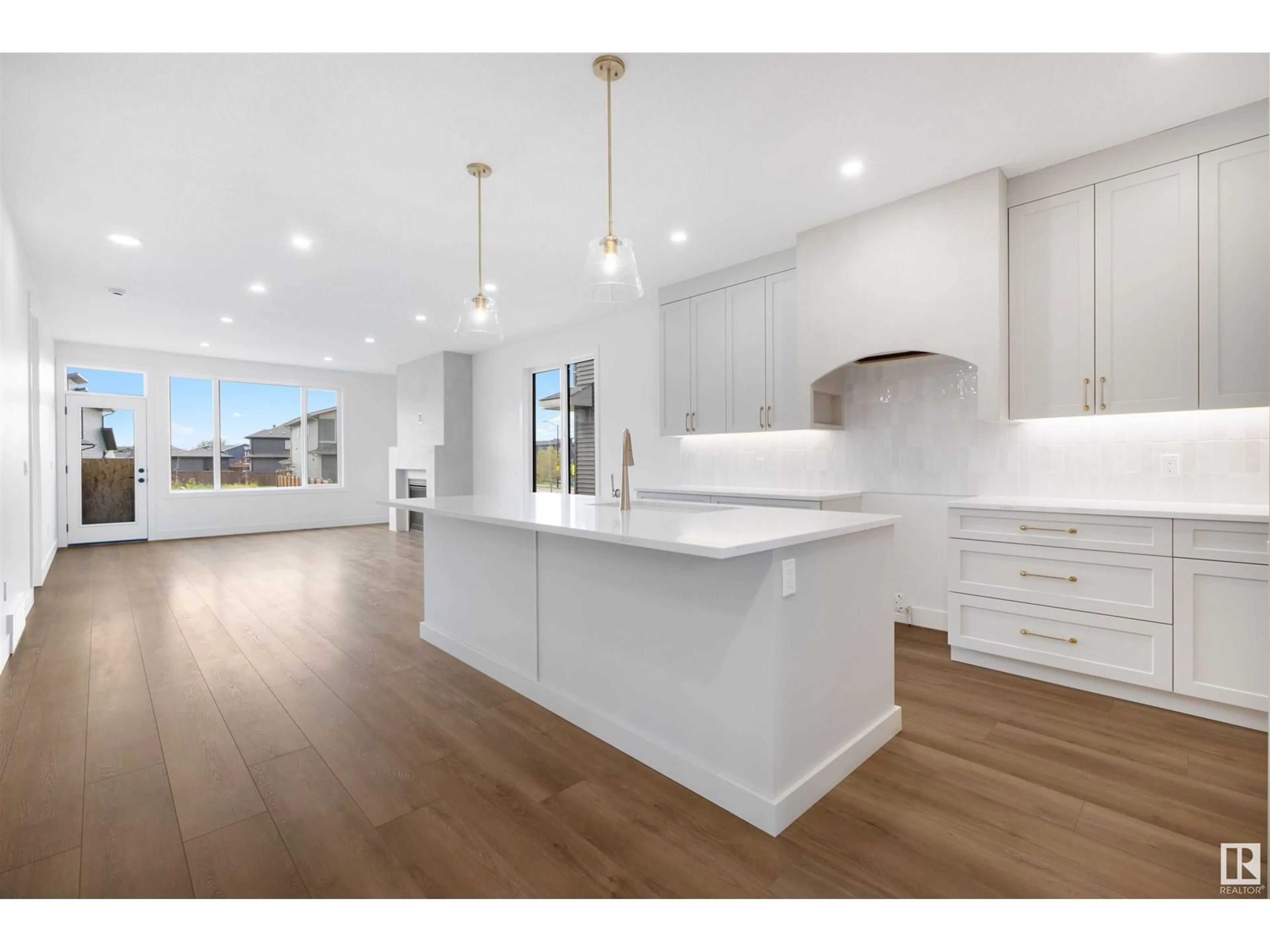 Open concept kitchen, unknown for 3 SYDWYCK CI, Spruce Grove Alberta T7X0A0