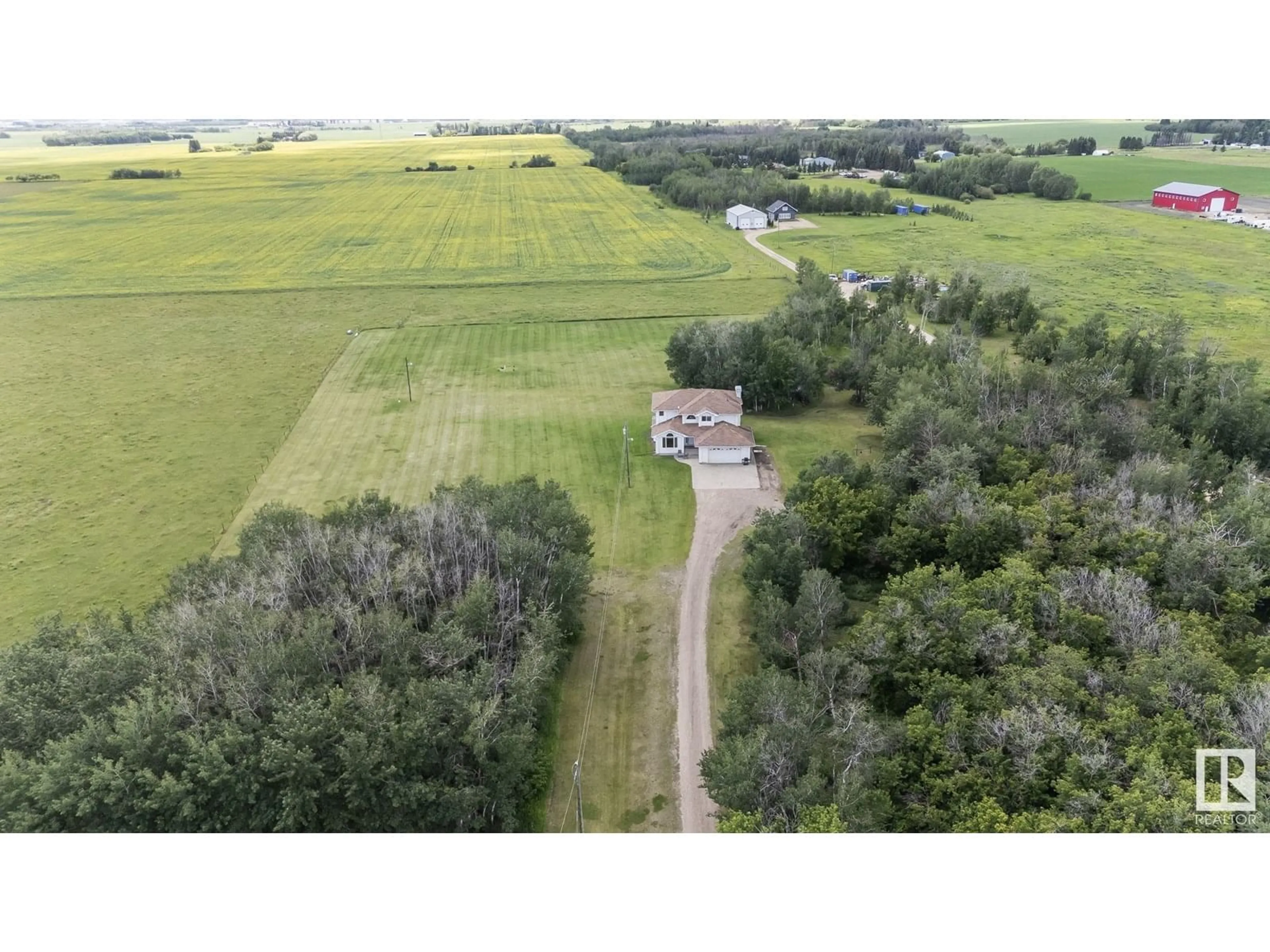 A pic from outside/outdoor area/front of a property/back of a property/a pic from drone, unknown for 5710 70 ST, Edmonton Alberta T6X2S6