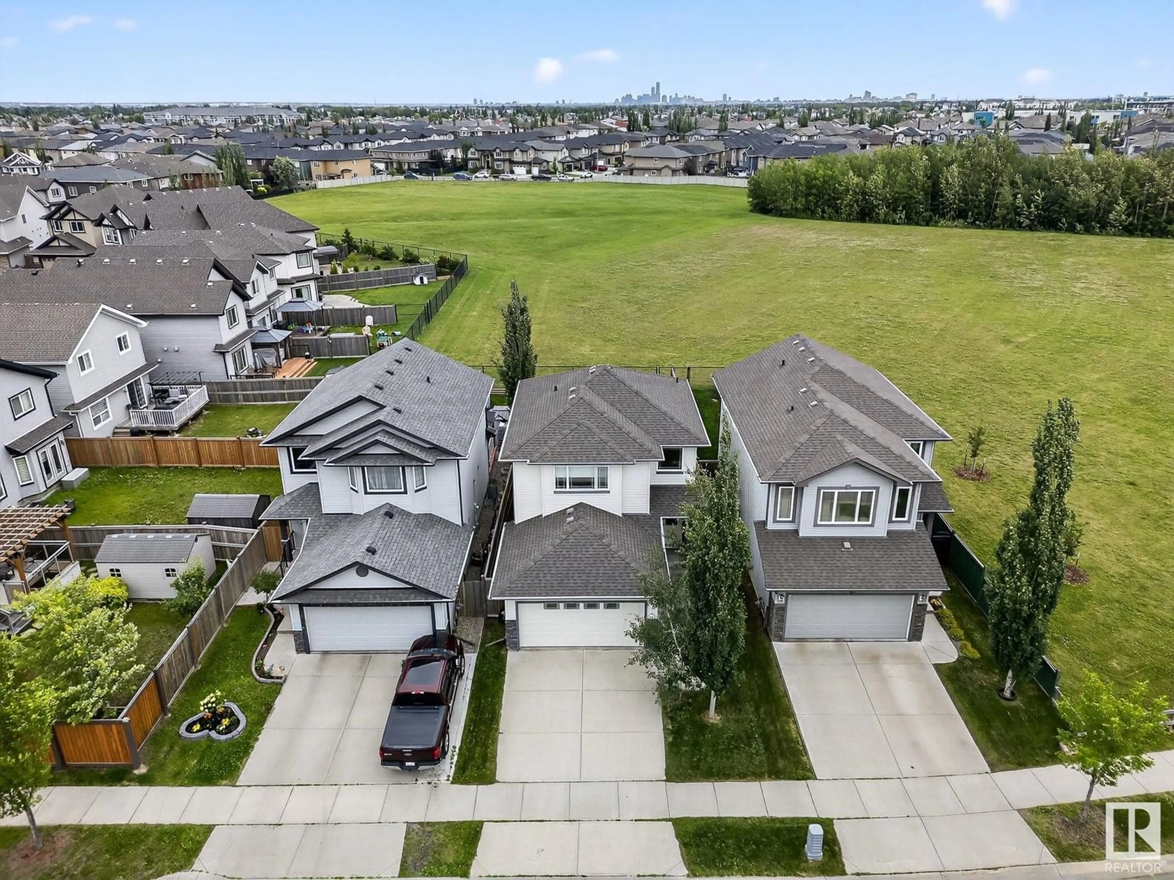 A pic from outside/outdoor area/front of a property/back of a property/a pic from drone, unknown for 13519 165 AV, Edmonton Alberta T6V0G9